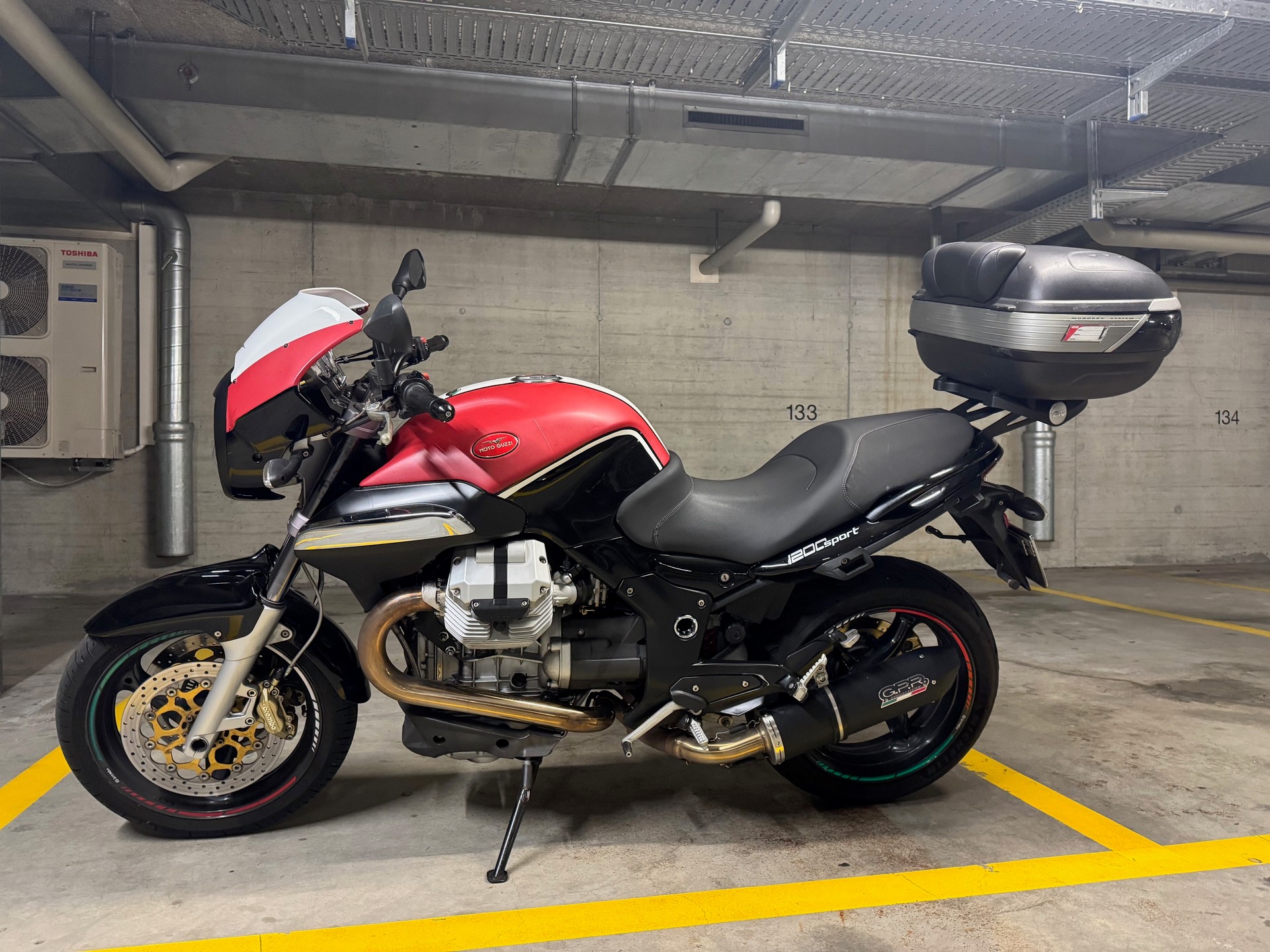 MOTO GUZZI Sport 1200 ABS-image-4