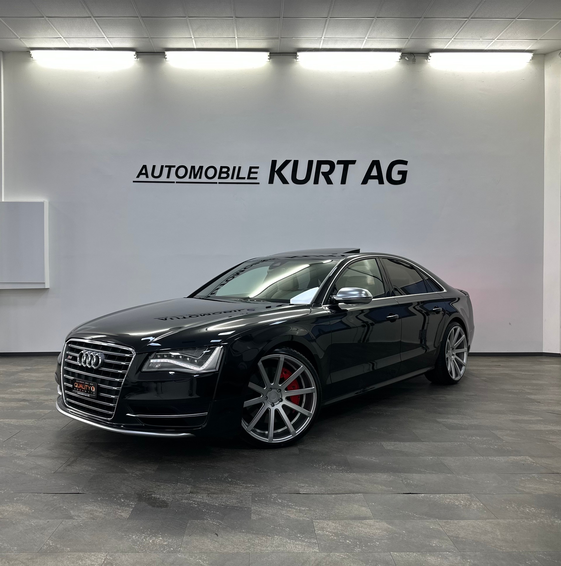 AUDI S8 4.0 TFSI V8 quattro tiptronic