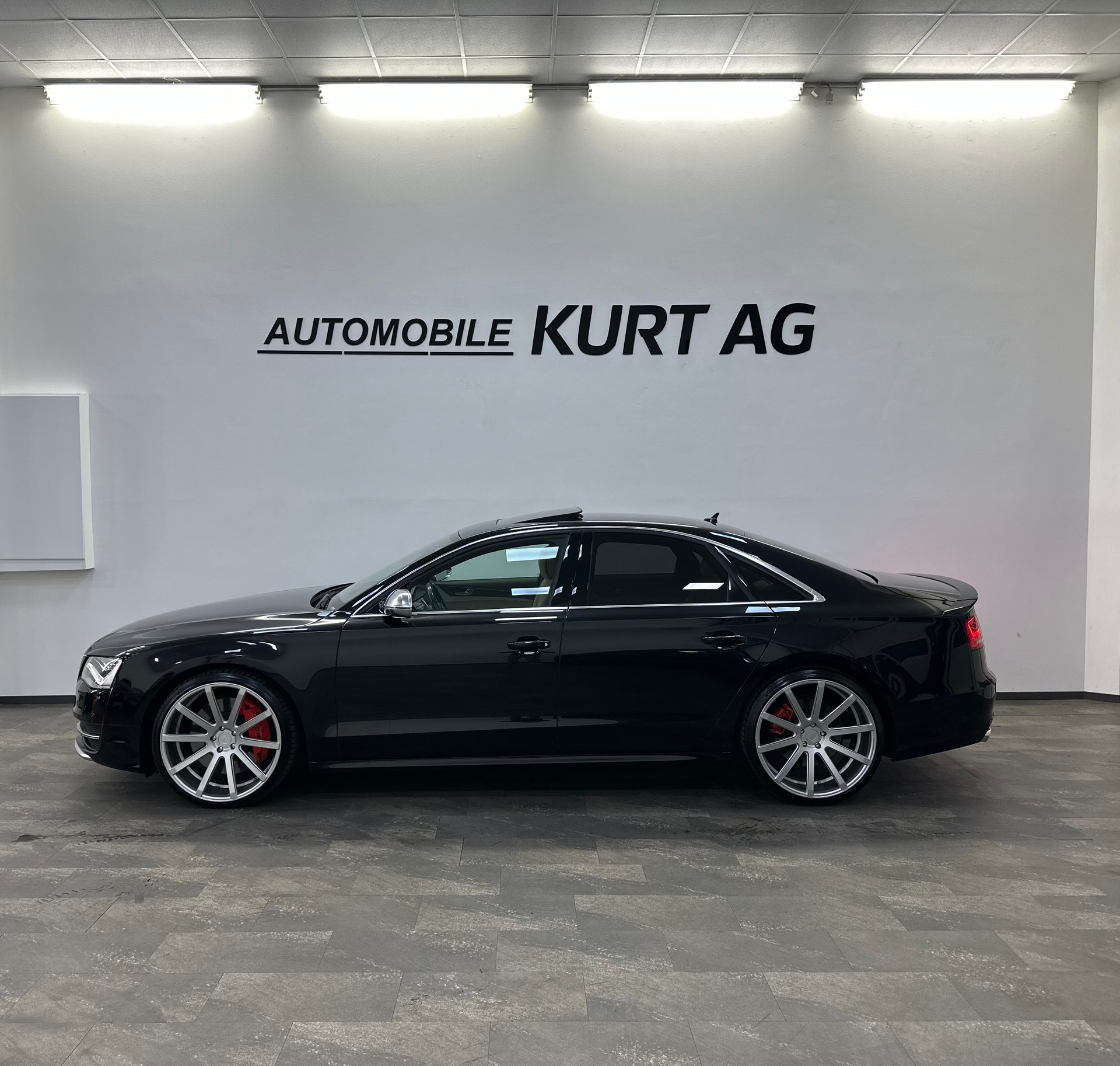 AUDI S8 4.0 TFSI V8 quattro tiptronic-showroom-element-2