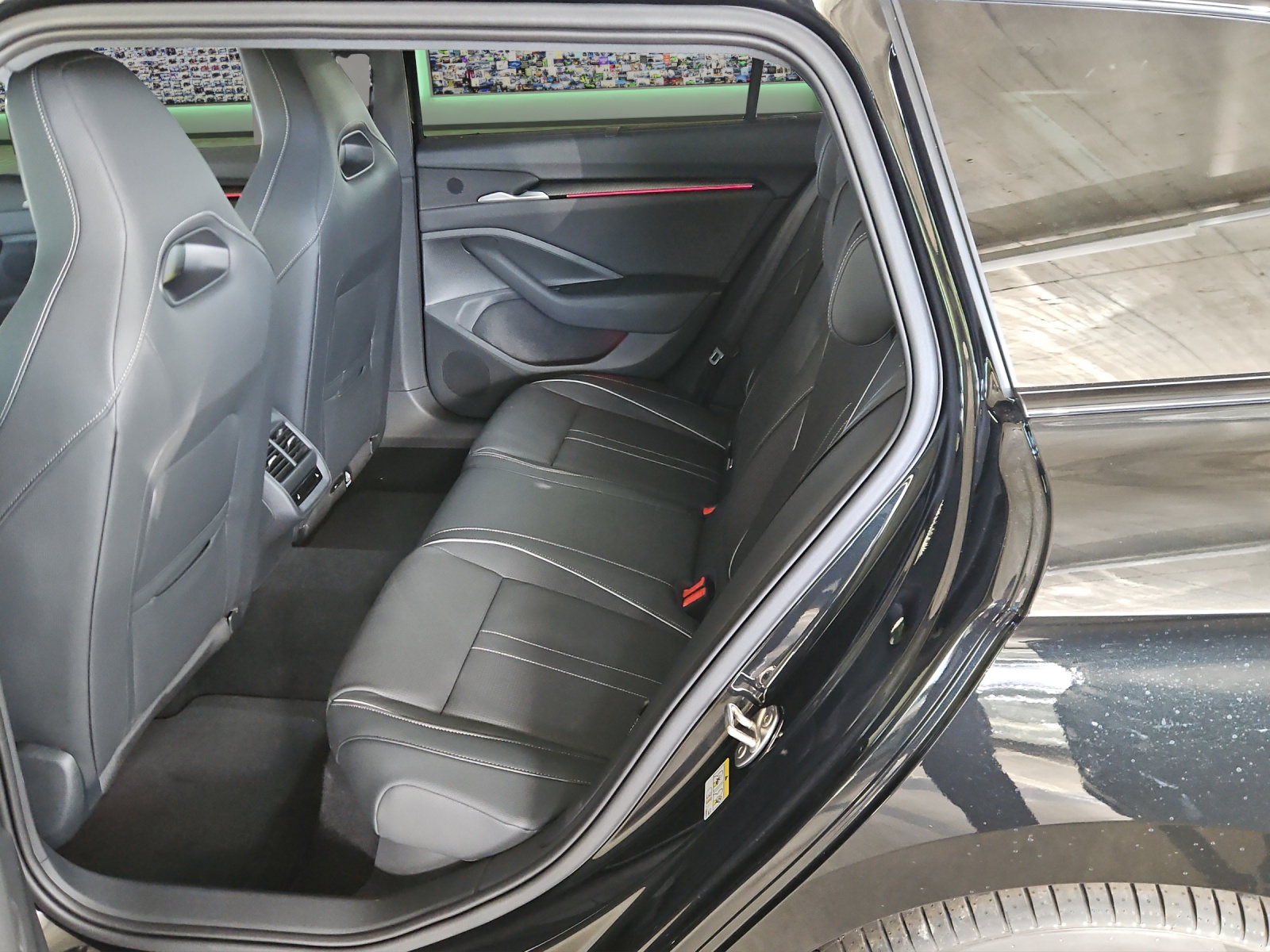 SKODA Superb Combi 2.0 TSI Sportline 4x4 DSG-image-10