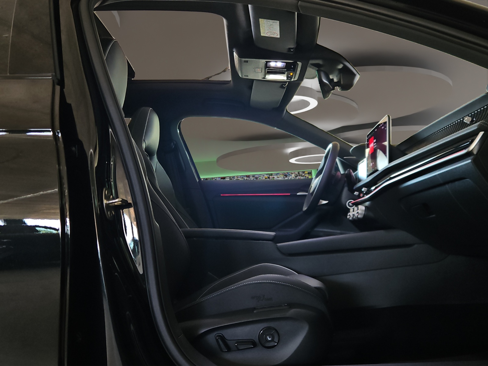 SKODA Superb Combi 2.0 TSI Sportline 4x4 DSG-image-9