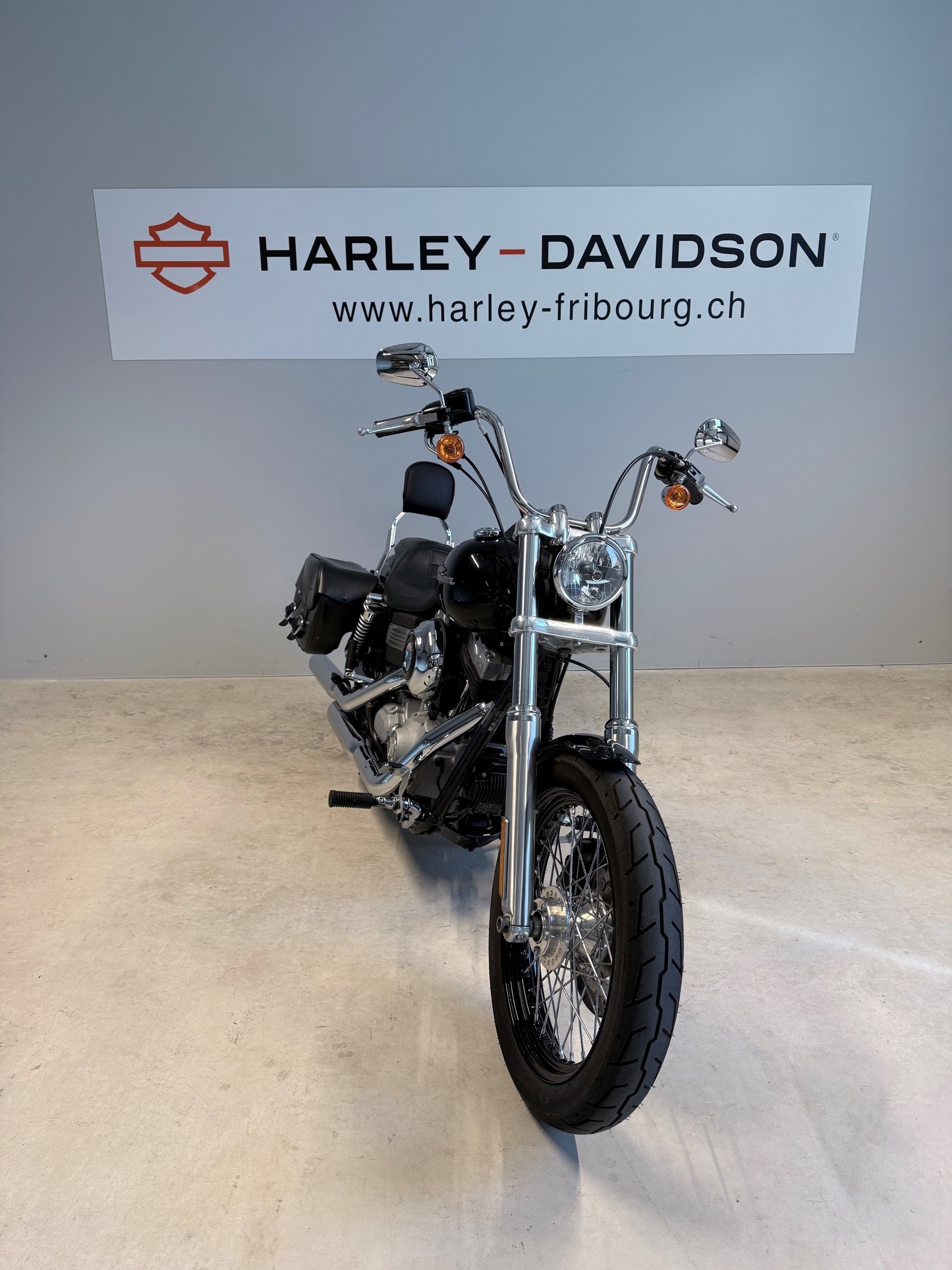HARLEY-DAVIDSON FXDBI Dyna Street Bob-image-1