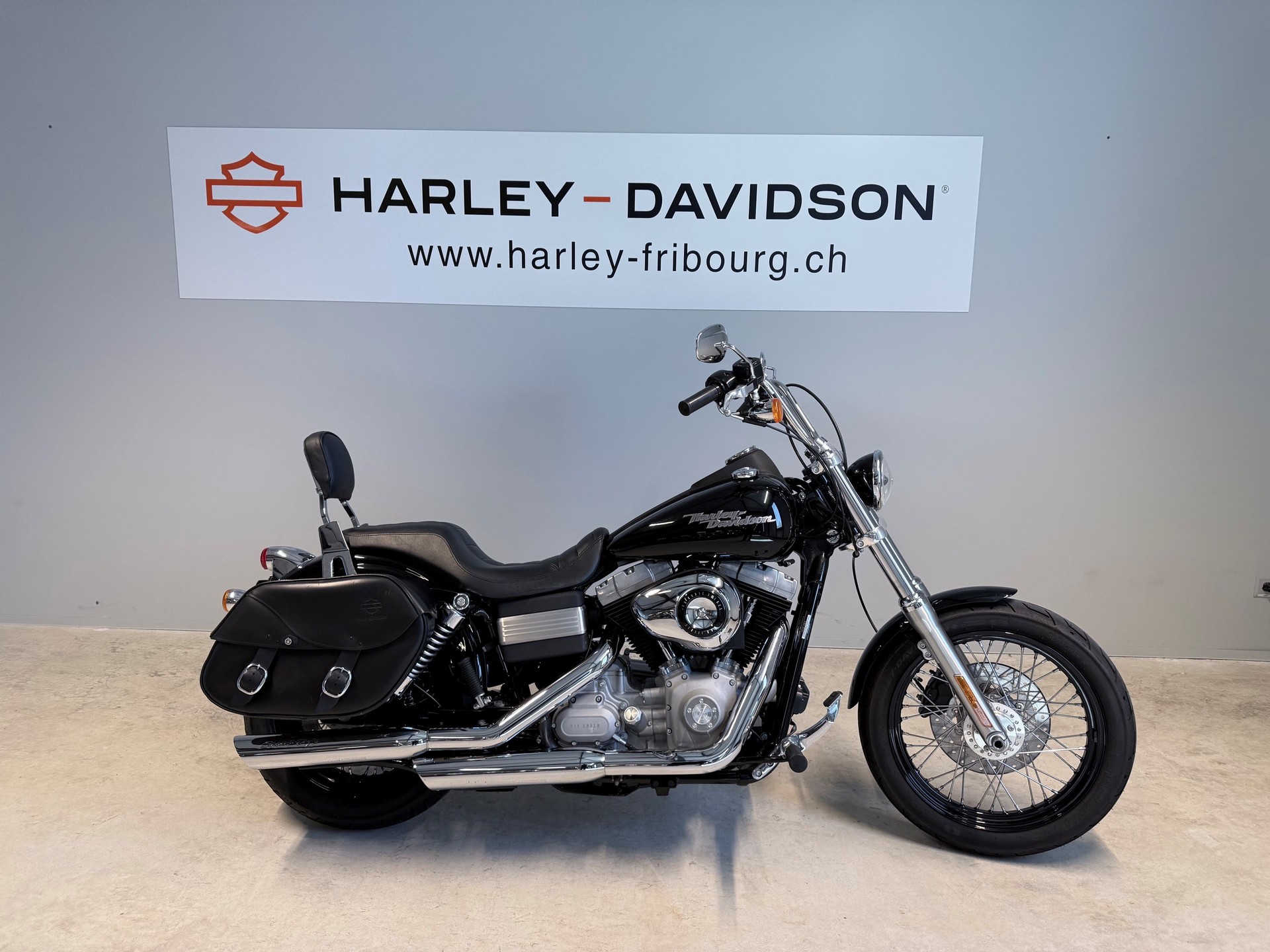 HARLEY-DAVIDSON FXDBI Dyna Street Bob-image-0