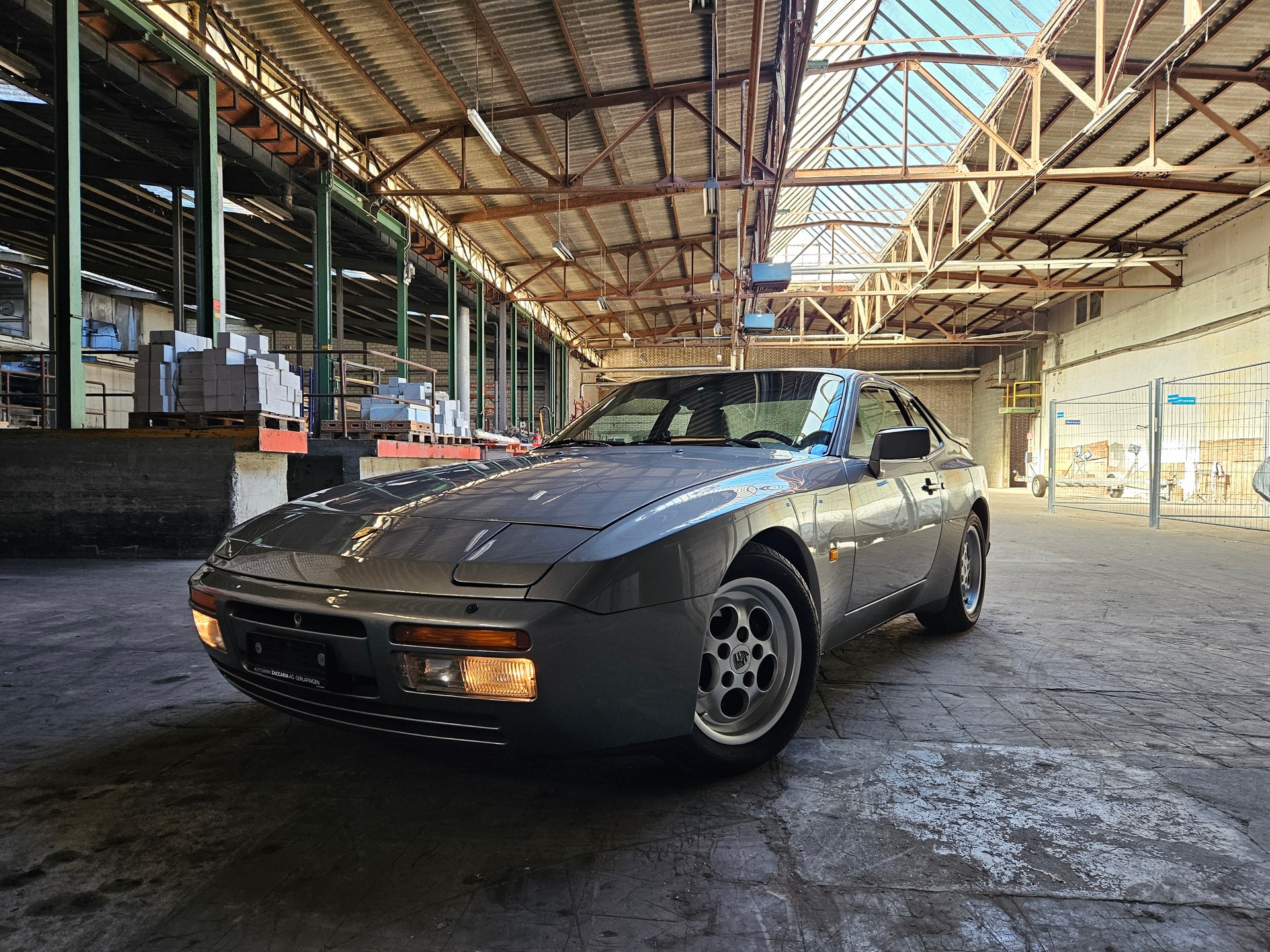 PORSCHE 944 Turbo