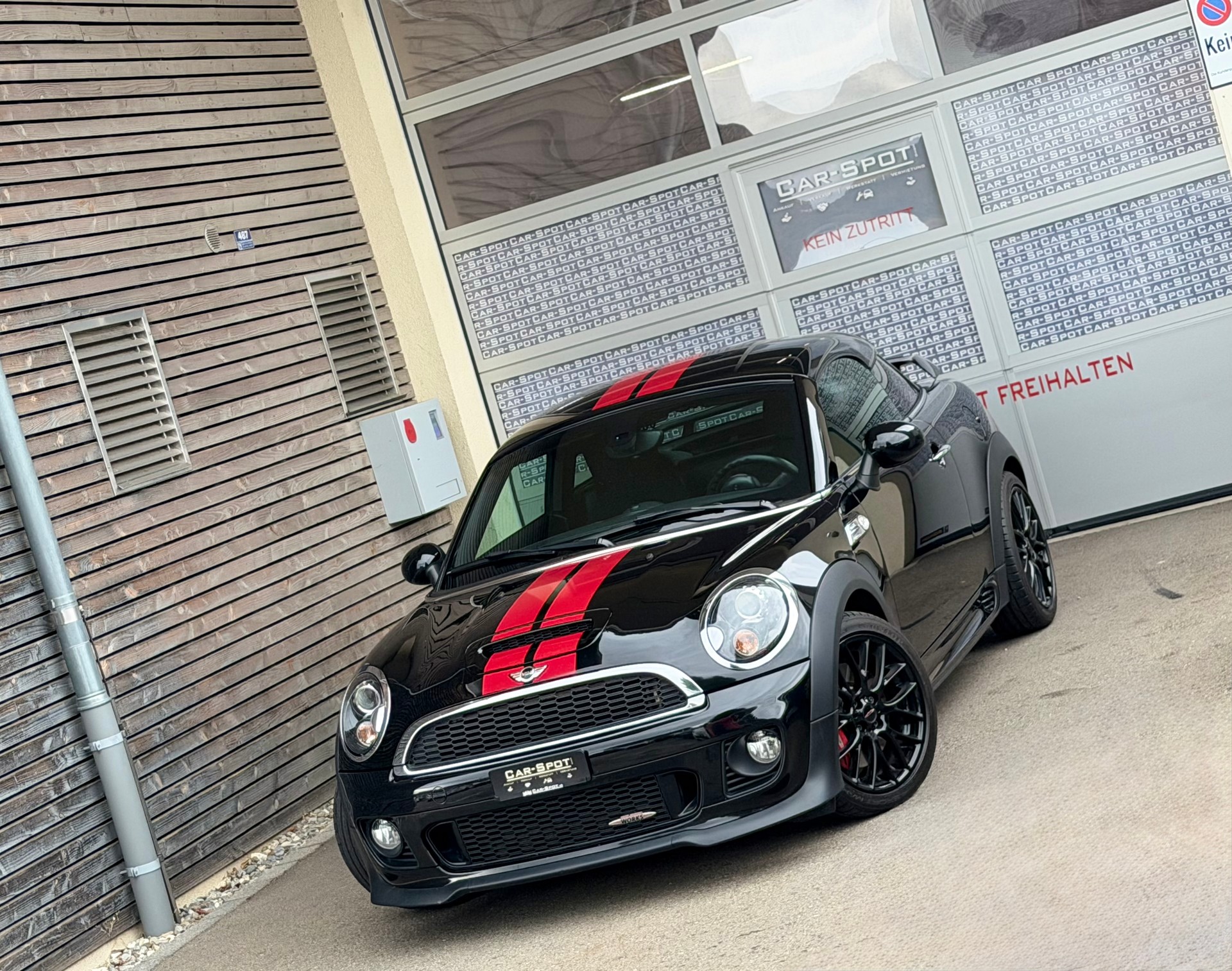 MINI Cooper John Cooper Works Coupé