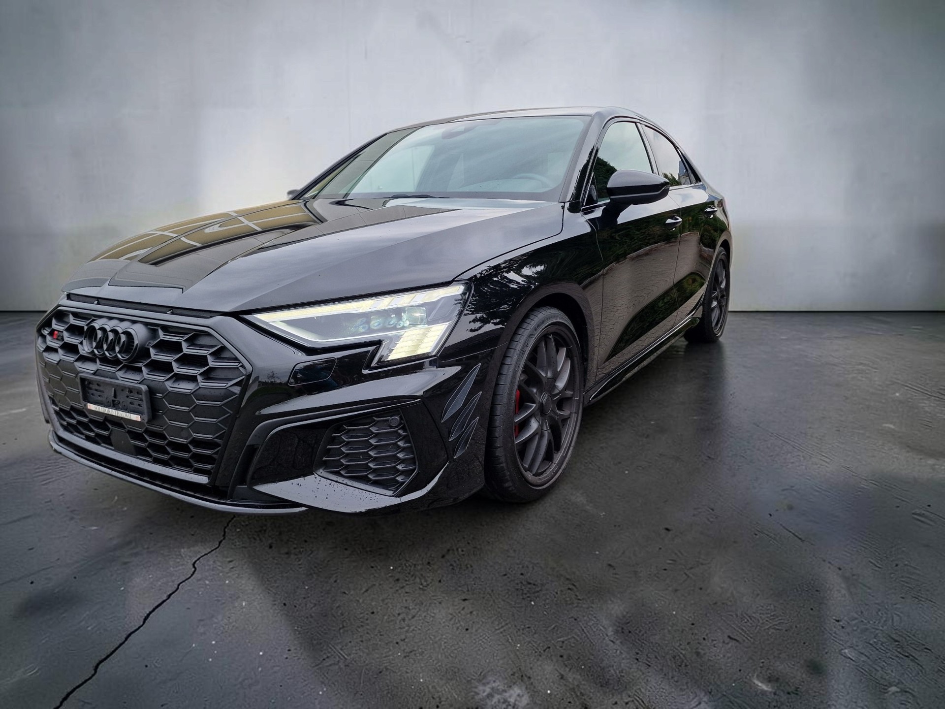 AUDI S3 Limousine 2.0 TFSI quattro S-tronic 8xAlu MFK NEU-showroom-element-2