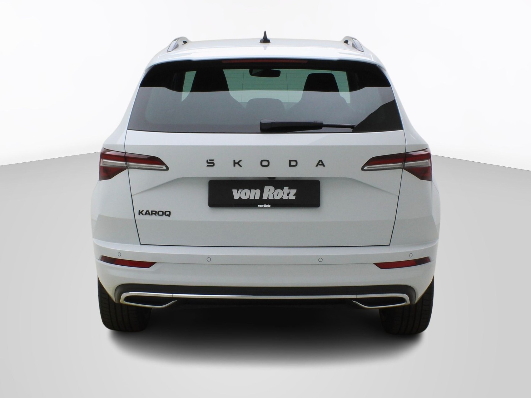 SKODA Karoq 1.5 TSI DSG Sport Line-showroom-element-3