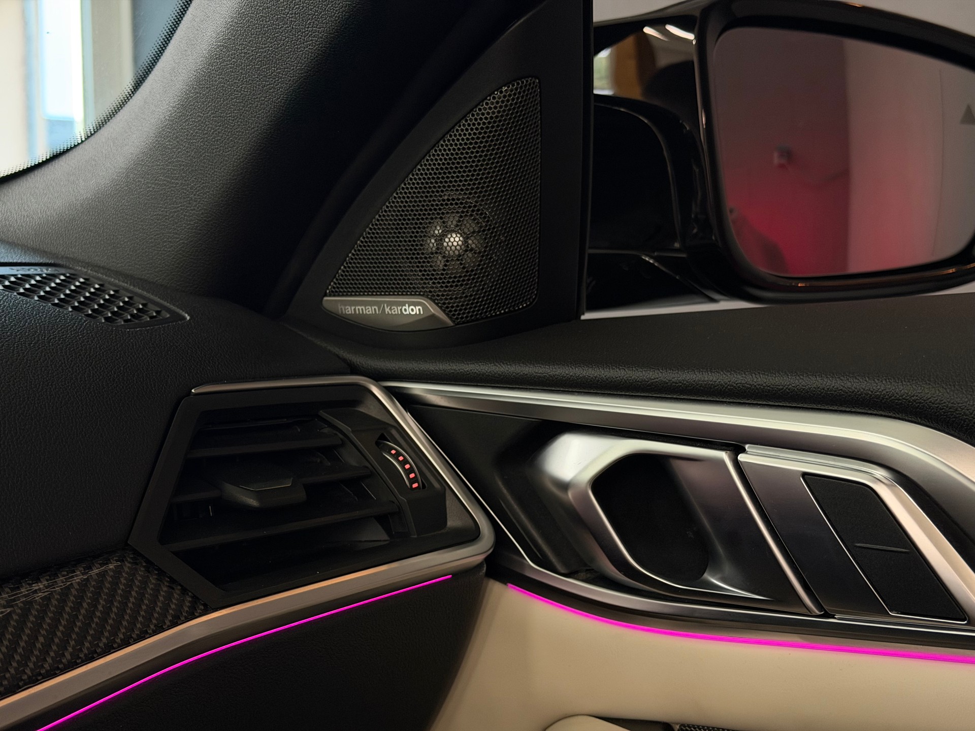 BMW M4 Cabrio Competition M xDrive-image-20