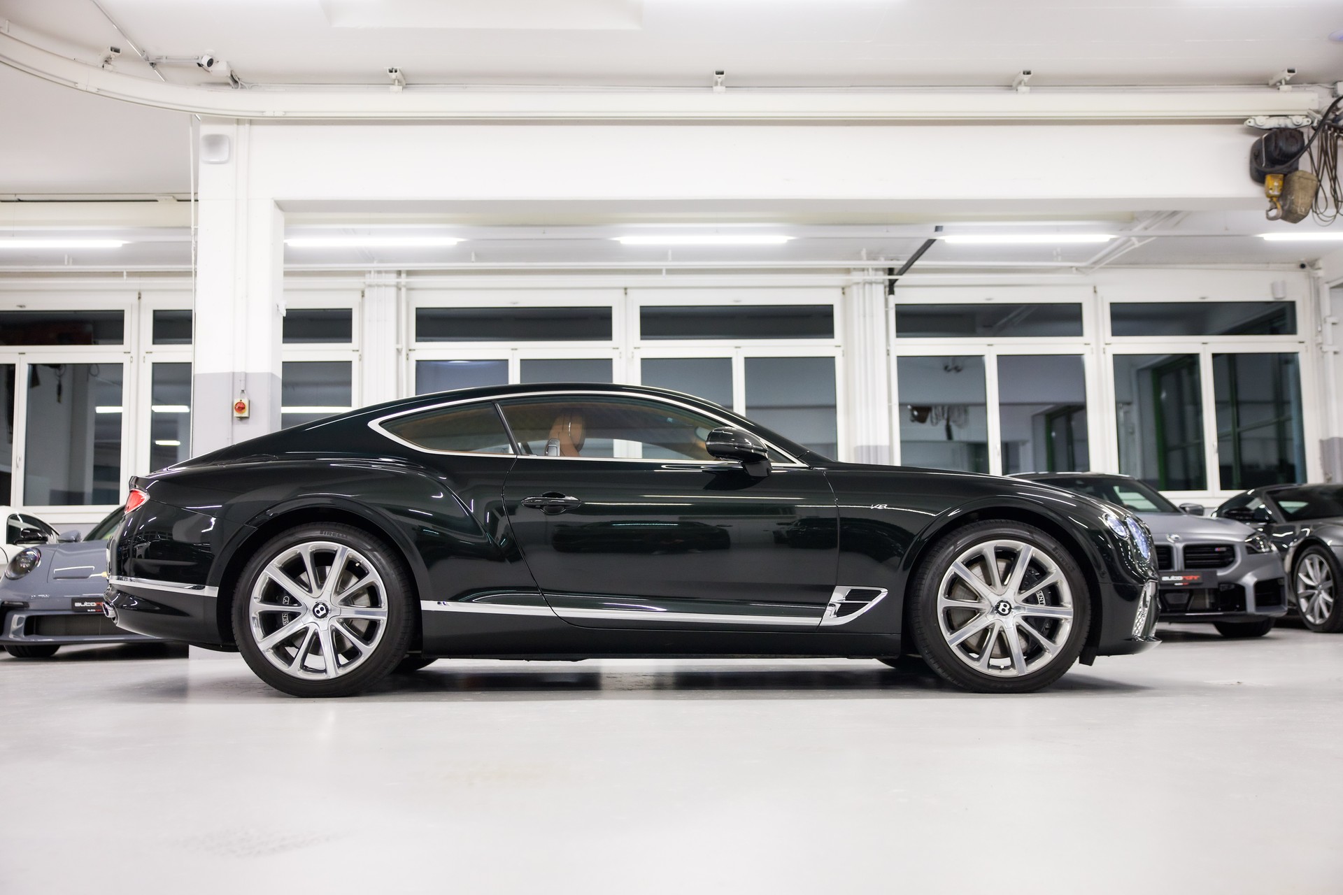 BENTLEY CONTINENTALental GT 4.0 V8 *CH-FHZ*-showroom-element-3