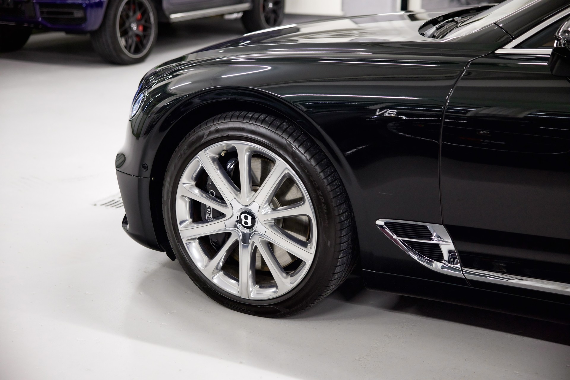 BENTLEY CONTINENTALental GT 4.0 V8 *CH-FHZ*-image-14