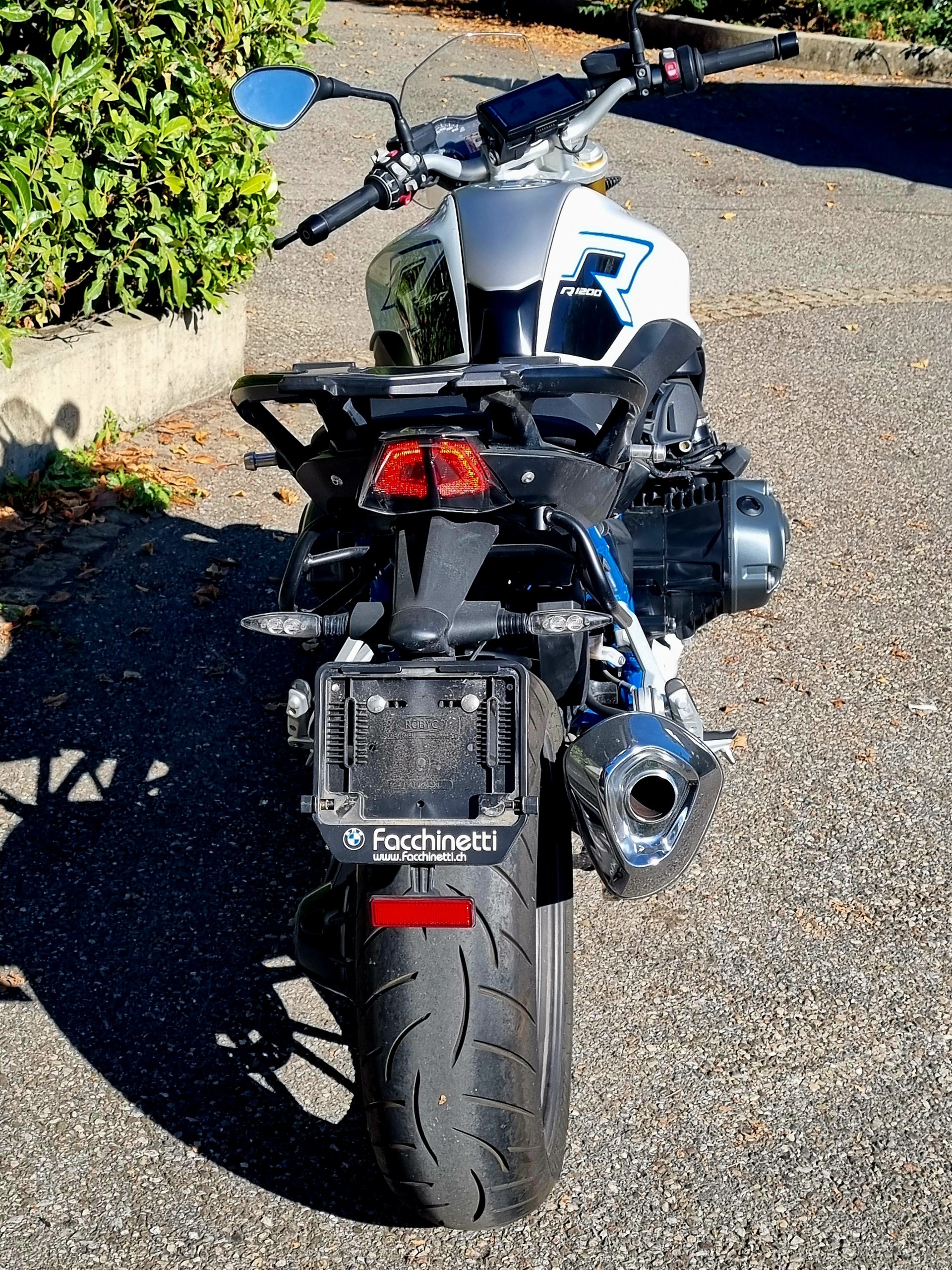 BMW R 1200 R ABS-image-6