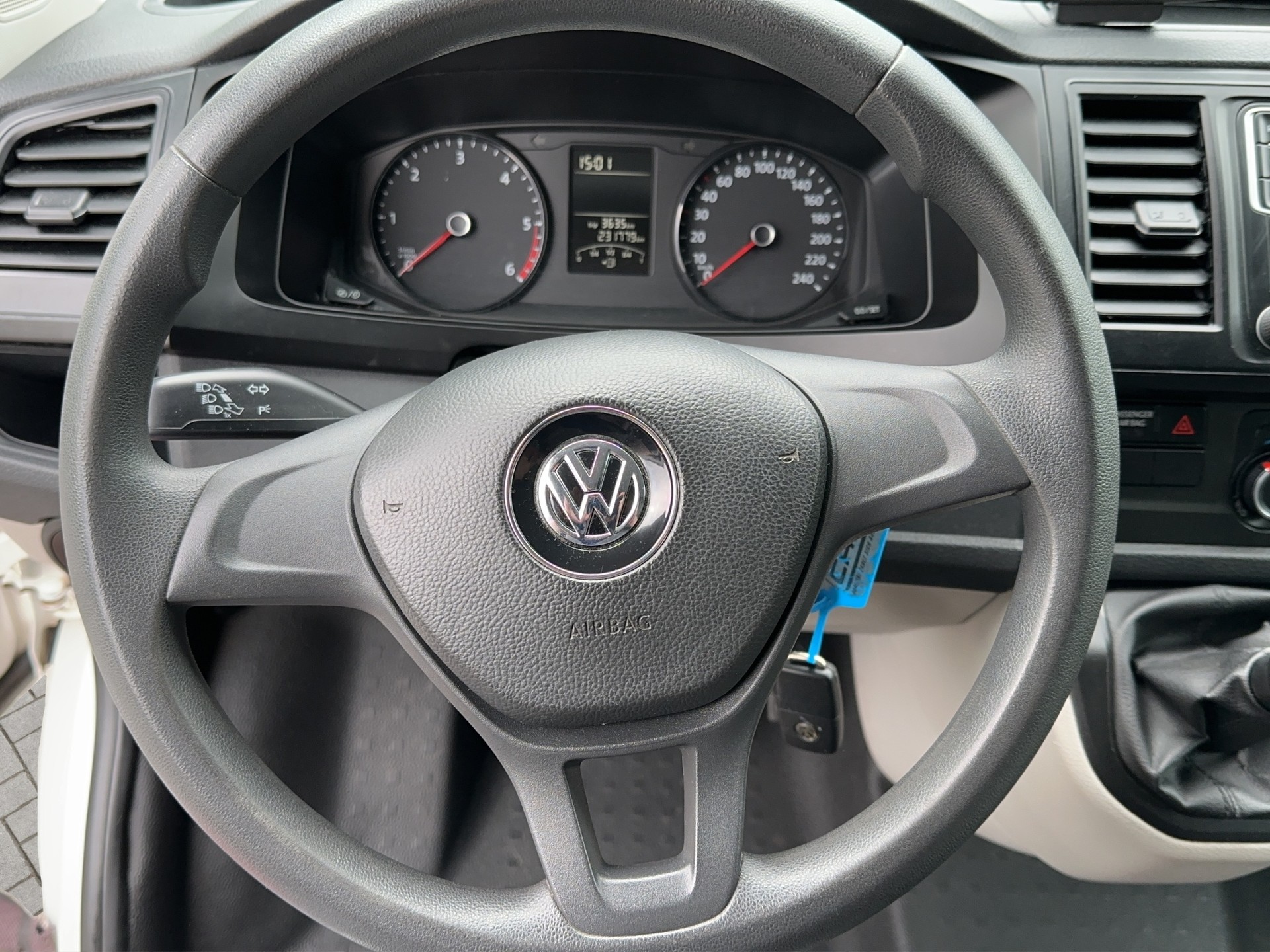 VW T6 2.0 TDI 4Motion-image-14