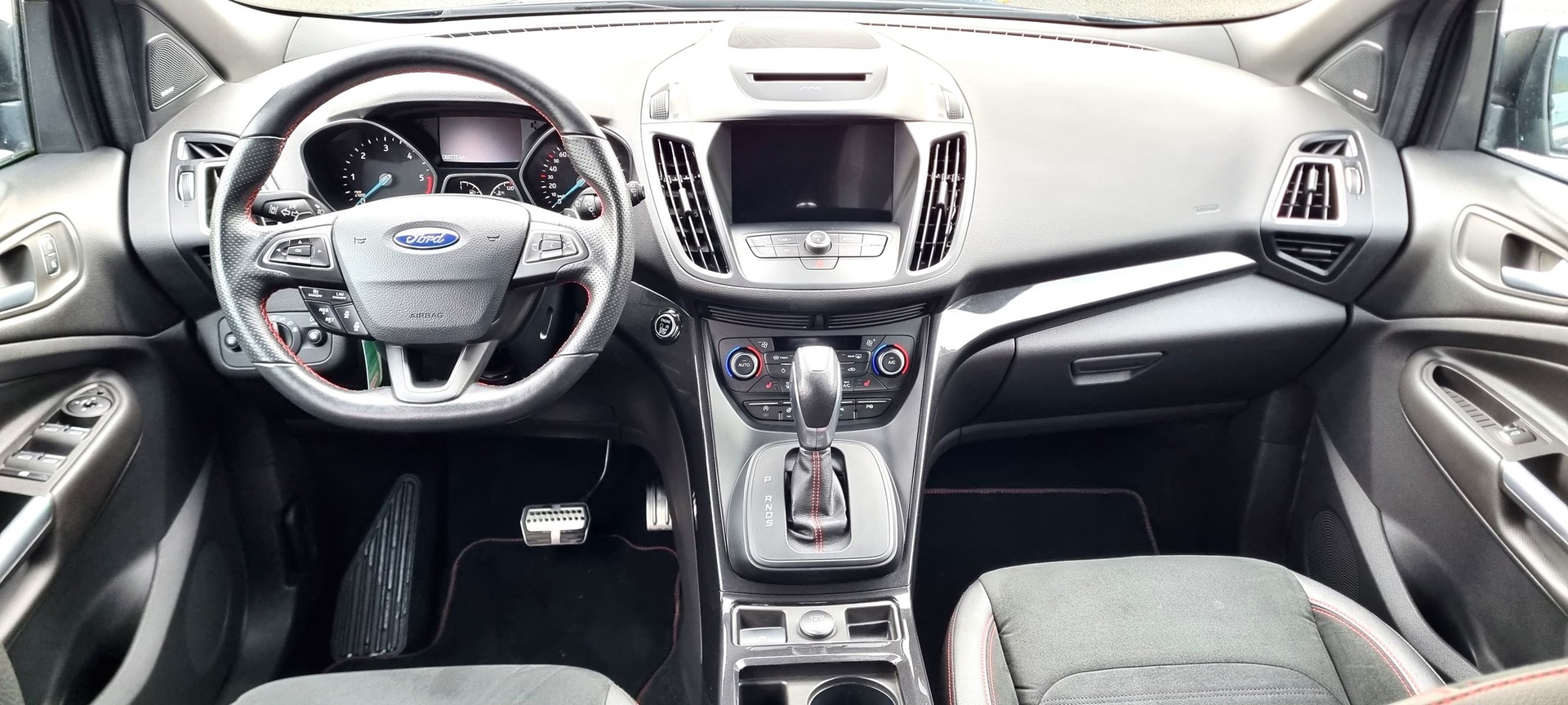 FORD Kuga 2.0 TDCi 180 ST-Line FPS-image-8