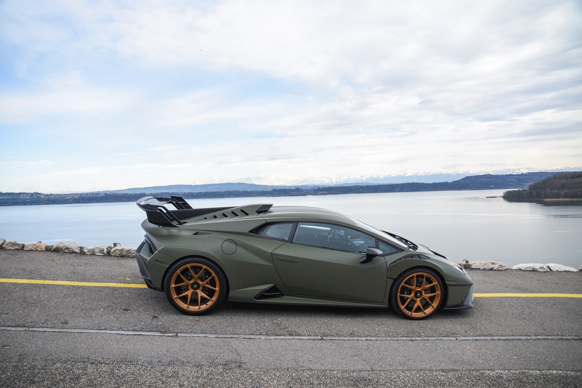 LAMBORGHINI Huracan STO Coupé DCT RWD-image-3