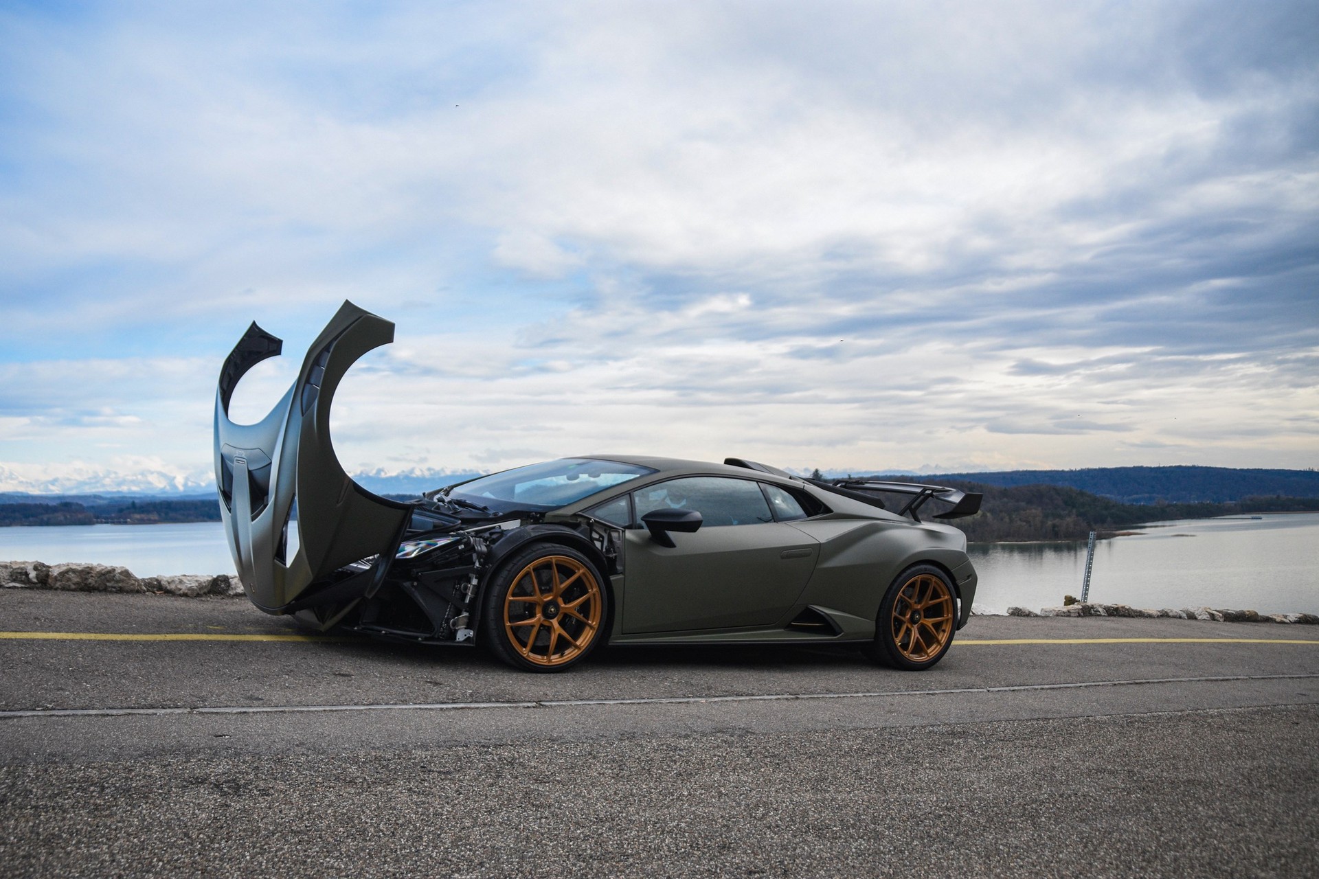 LAMBORGHINI Huracan STO Coupé DCT RWD-image-6