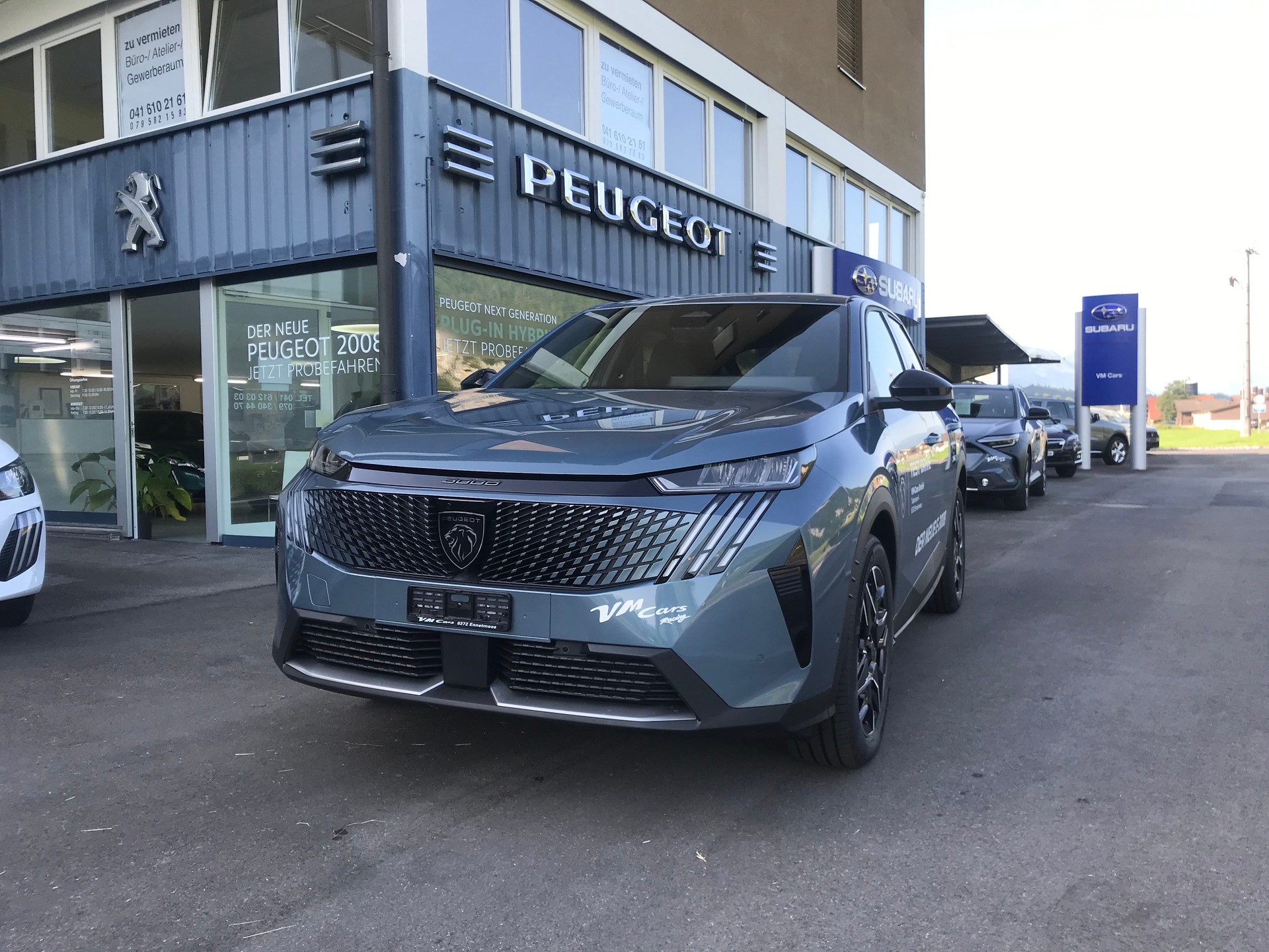 PEUGEOT 3008 136 e-DSC6 Hybrid Allure-showroom-element-3
