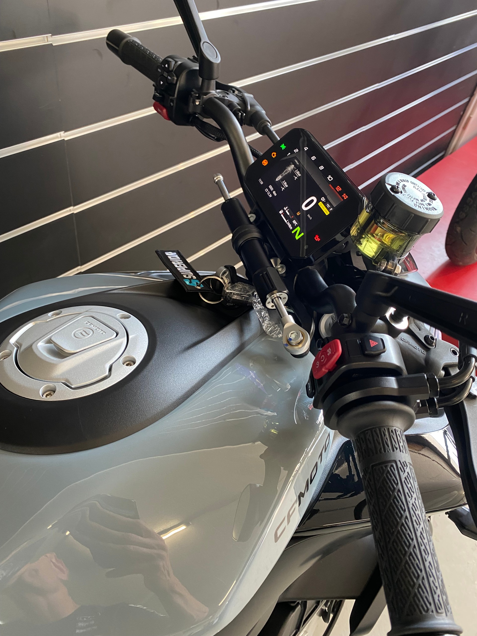 CF MOTO 675NK-image-5