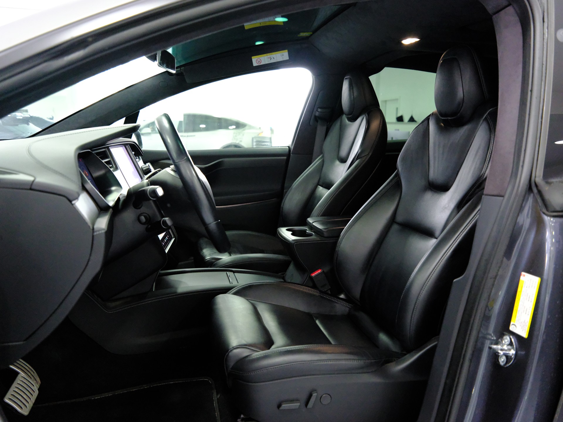 TESLA Model X Performance-image-10