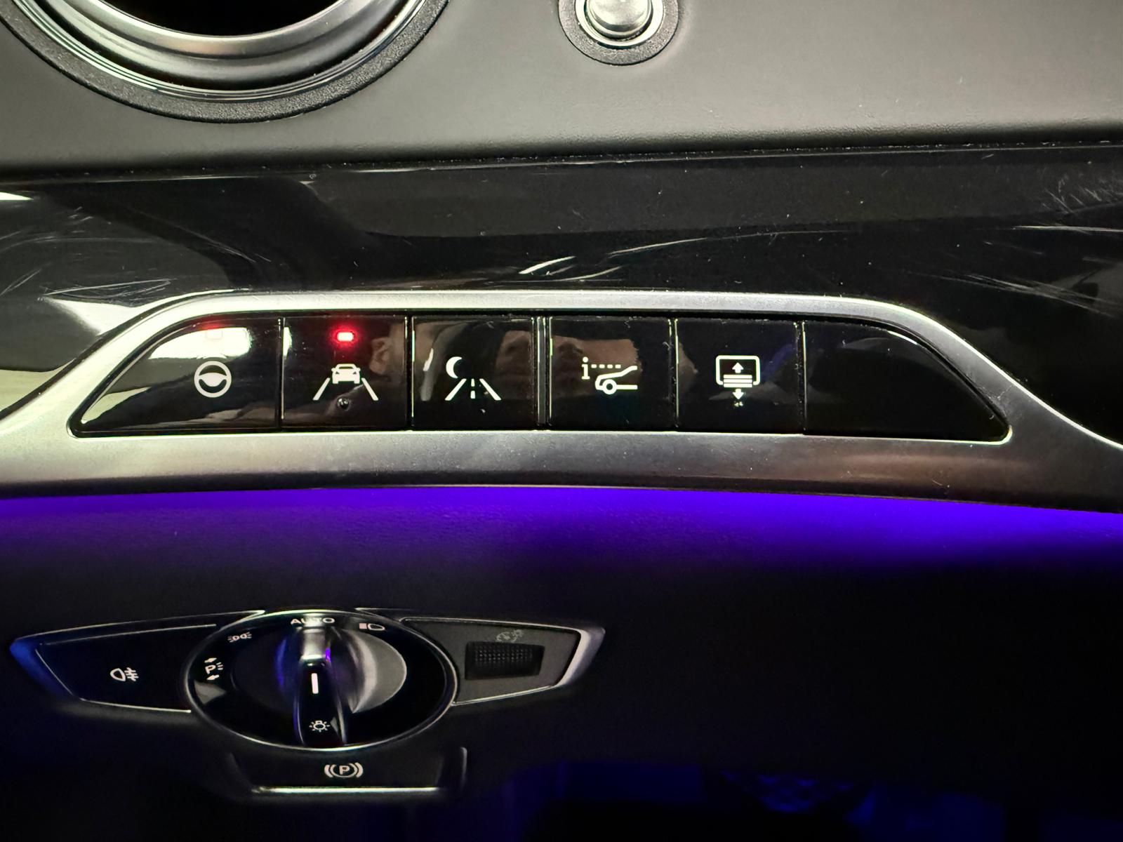 MERCEDES-BENZ S 560 Maybach 4Matic 9G-Tronic-image-19