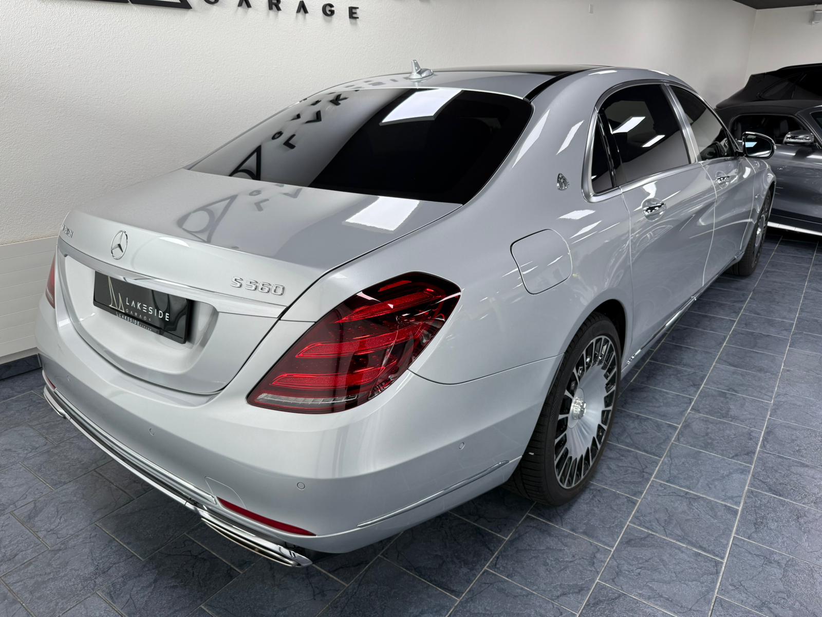 MERCEDES-BENZ S 560 Maybach 4Matic 9G-Tronic-showroom-element-3