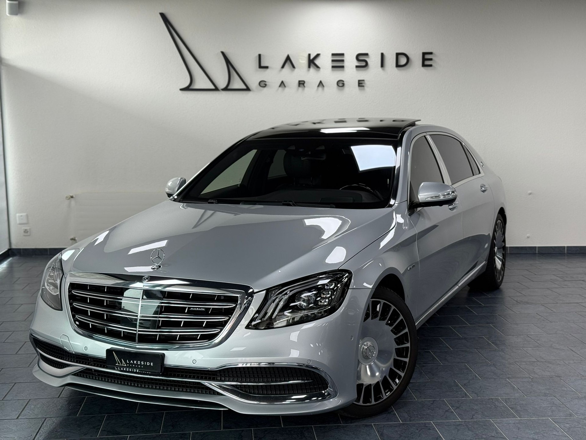 MERCEDES-BENZ S 560 Maybach 4Matic 9G-Tronic-image-6