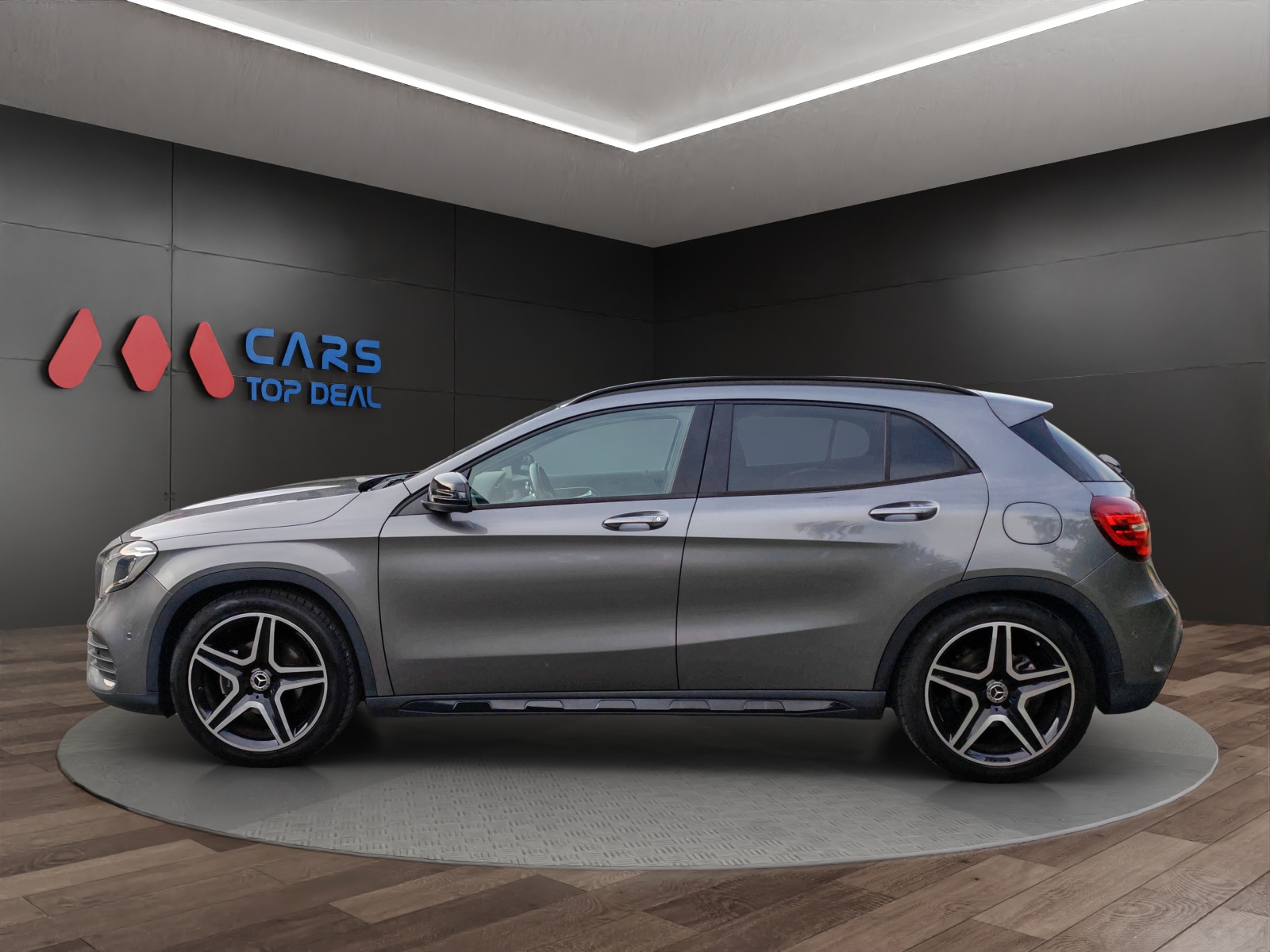 MERCEDES-BENZ GLA 200 AMG Line 7G-DCT [Expertise du jour + Garantie 12 mois + Service & Immat. Offerts]-showroom-element-2
