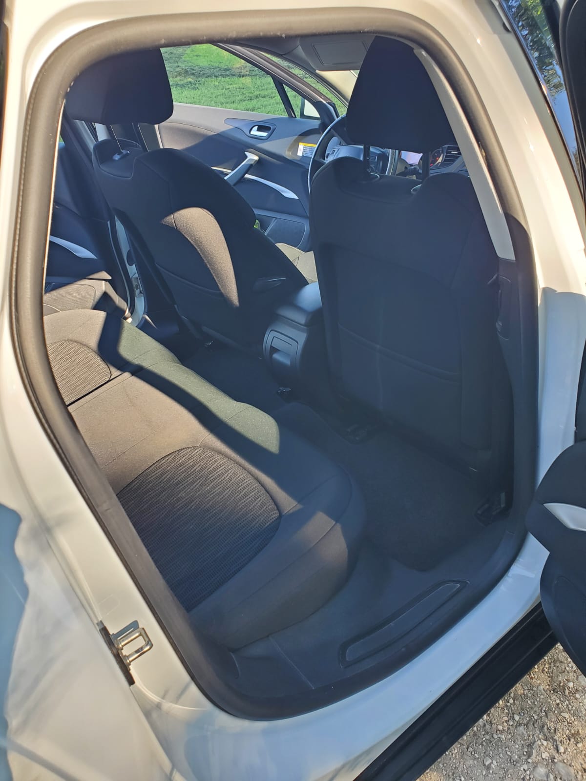 CITROEN C5 Tourer 1.6 Turbo Rossignol-image-5