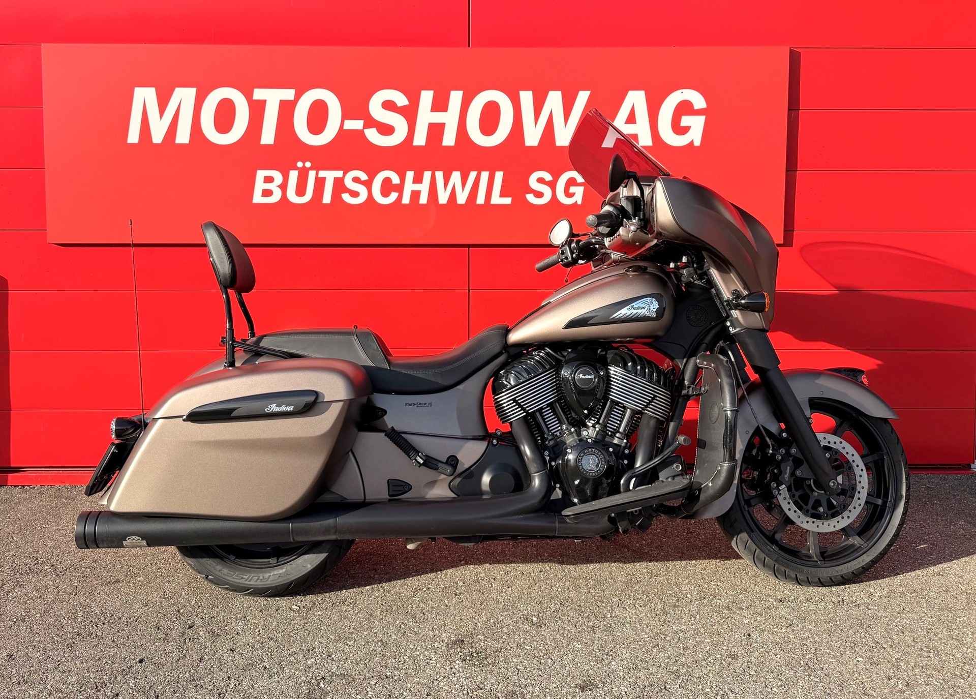 INDIAN Chieftain Dark Horse-image-0