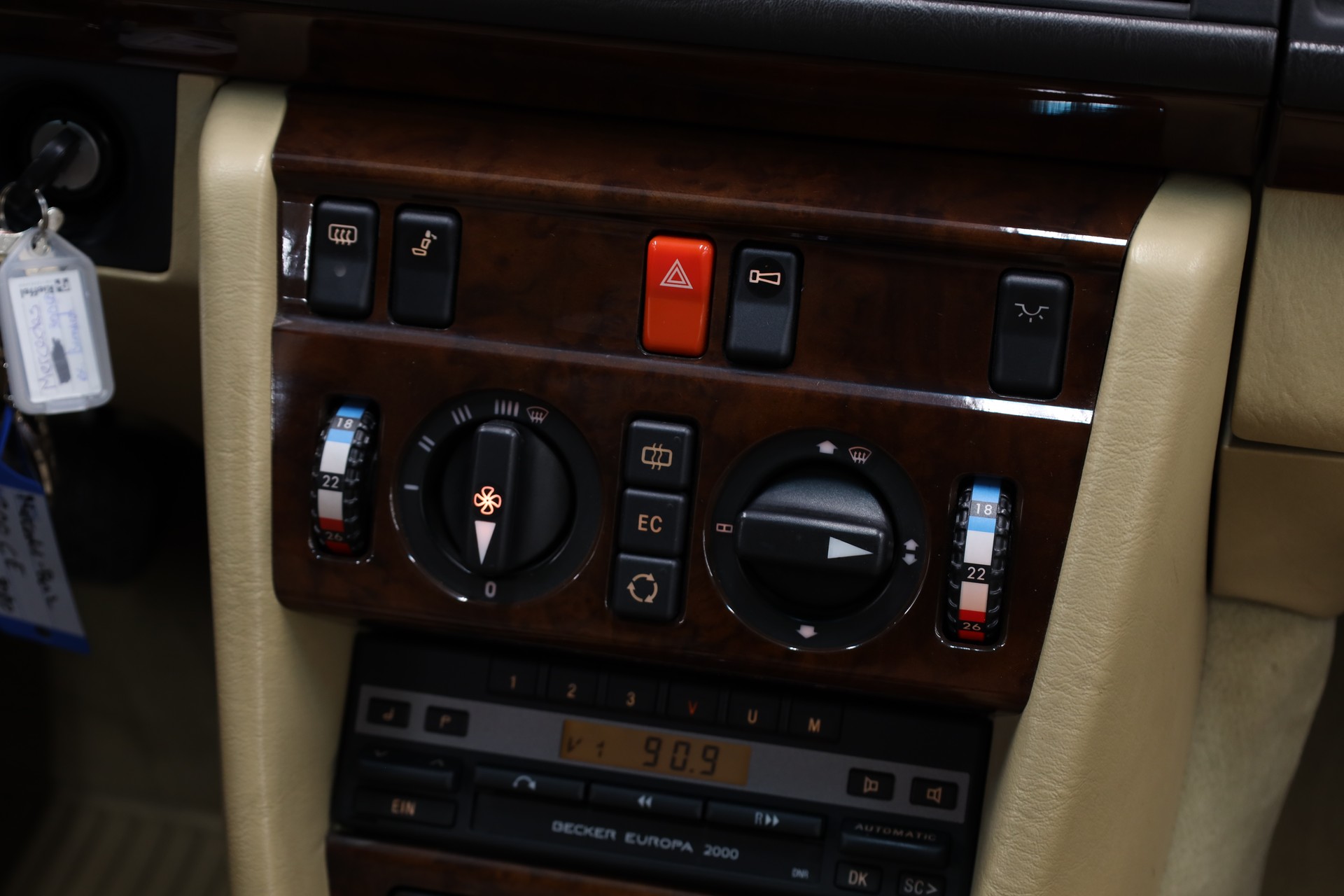 MERCEDES-BENZ 300 CE Sportline-image-22