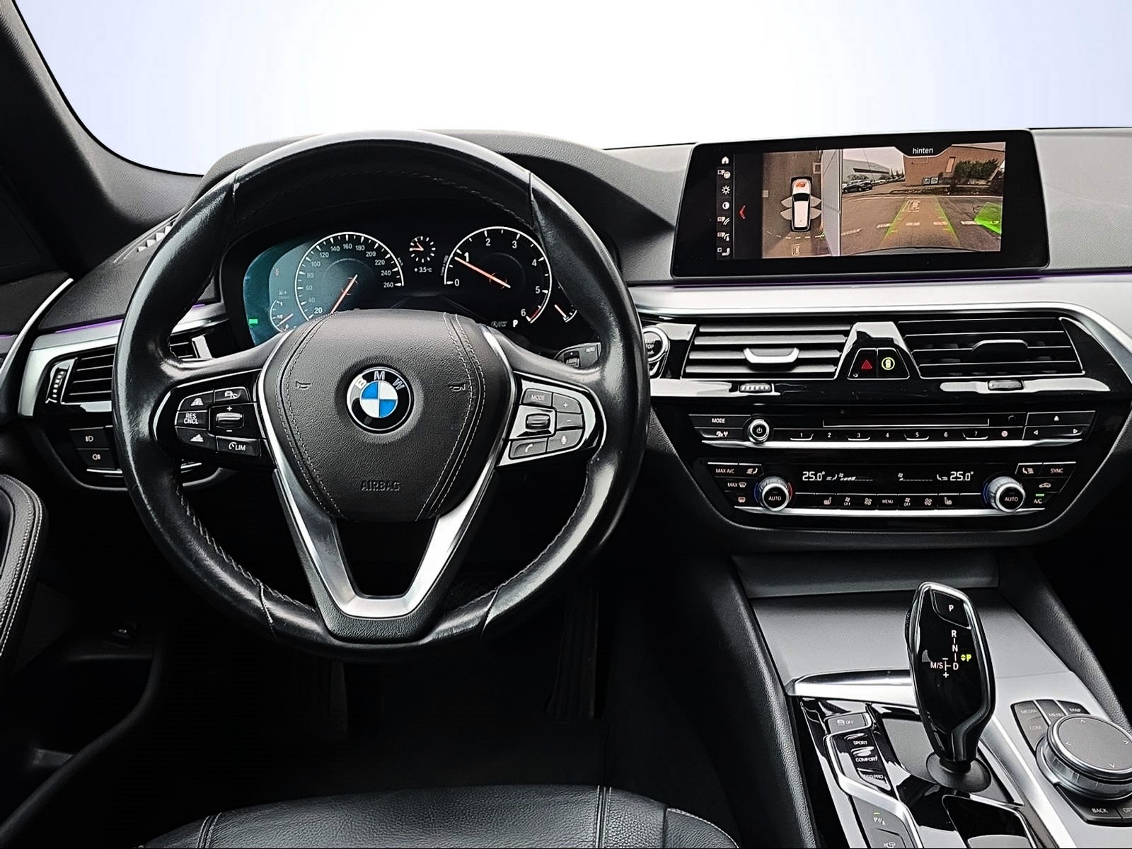 BMW 520d xDrive Touring Steptronic-image-9