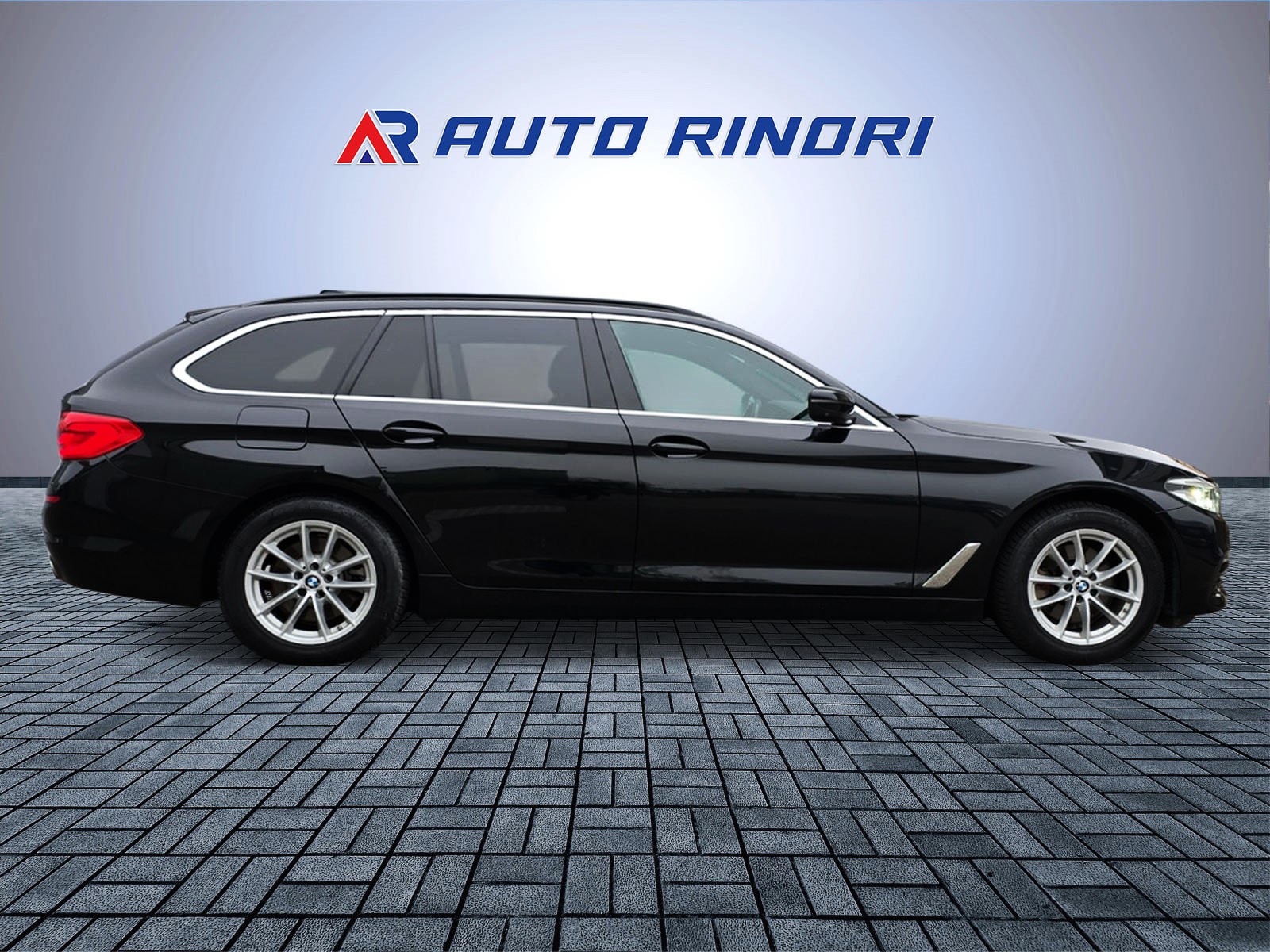 BMW 520d xDrive Touring Steptronic-showroom-element-3