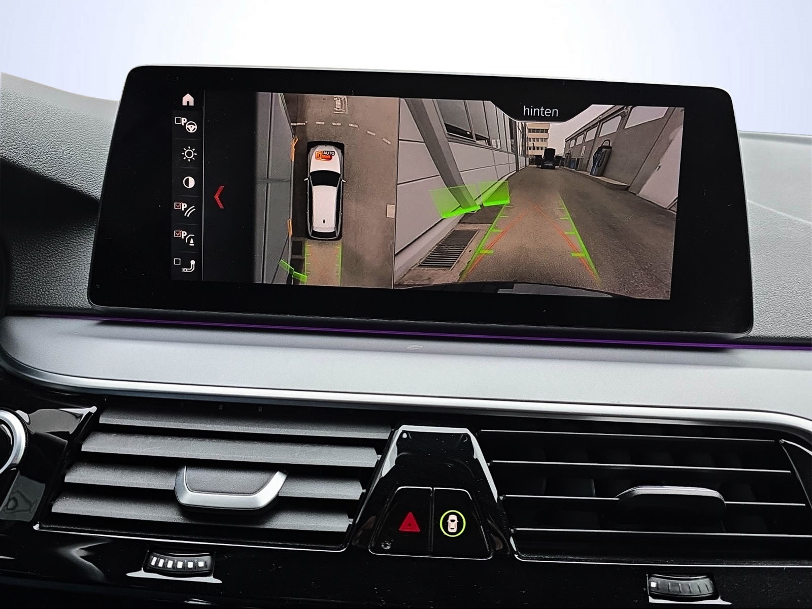 BMW 520d xDrive Touring Steptronic-image-11