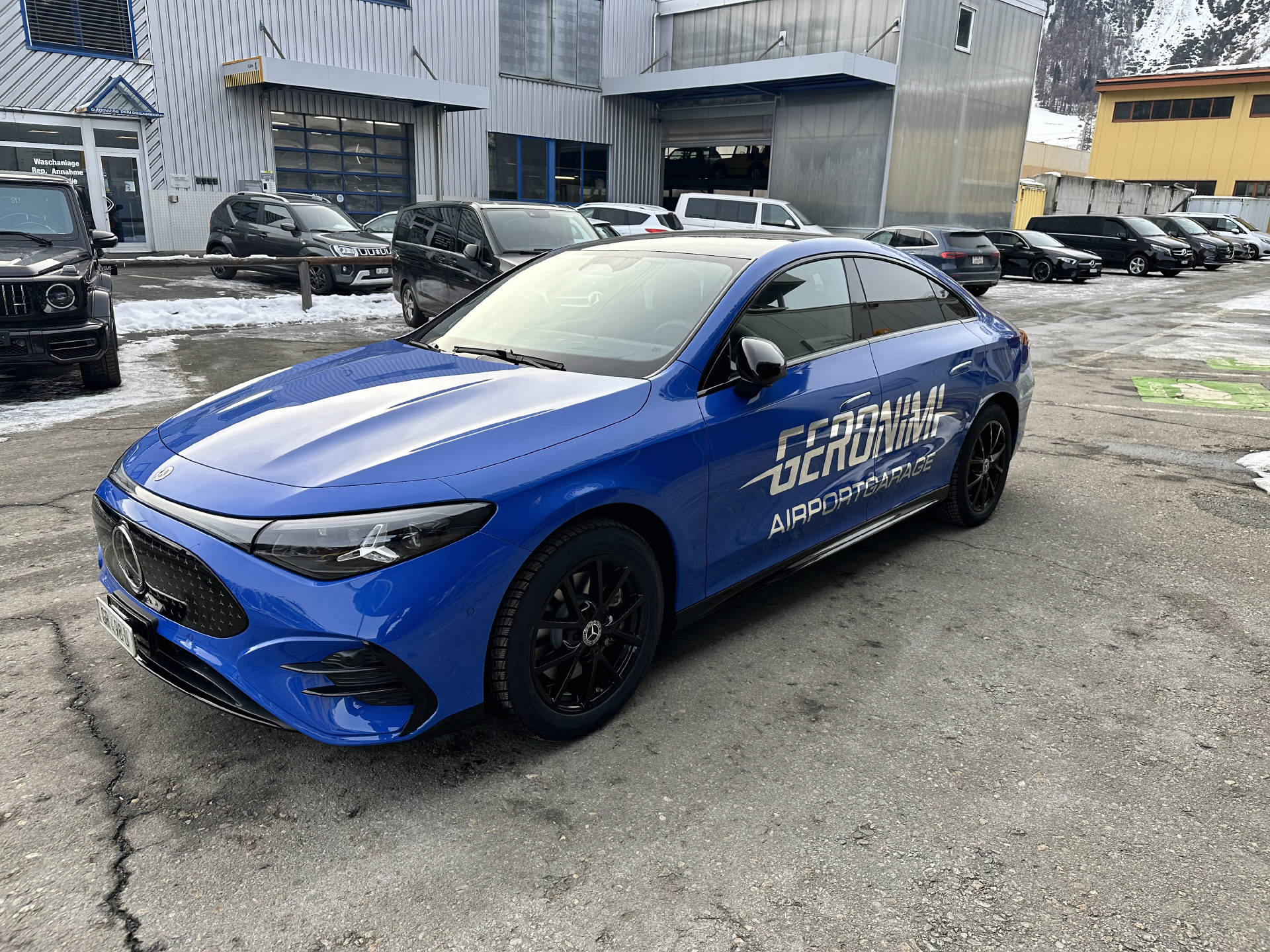 MERCEDES-BENZ CLA 350 AMG Line 4matic-image-4