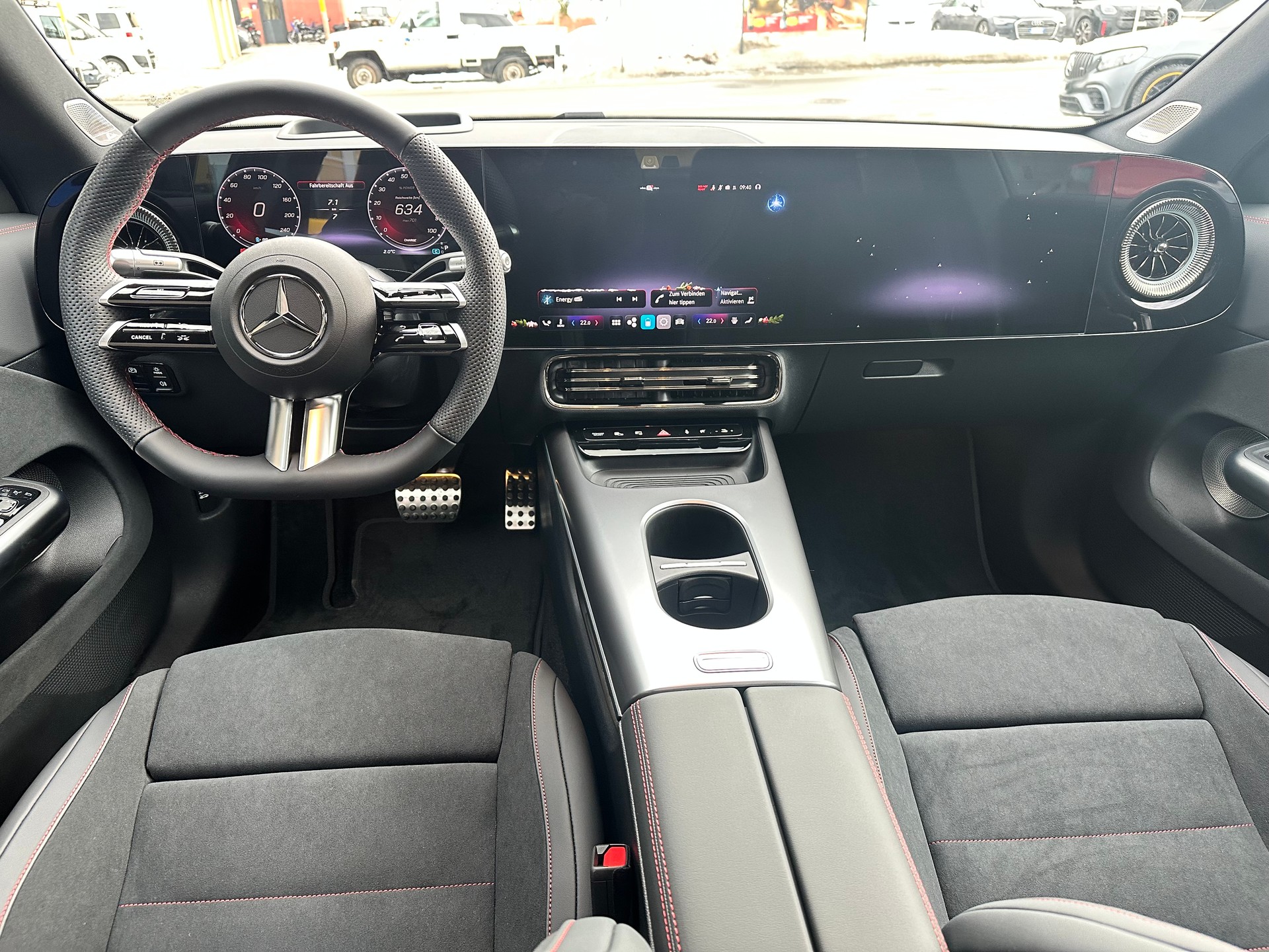 MERCEDES-BENZ CLA 350 AMG Line 4matic-image-9