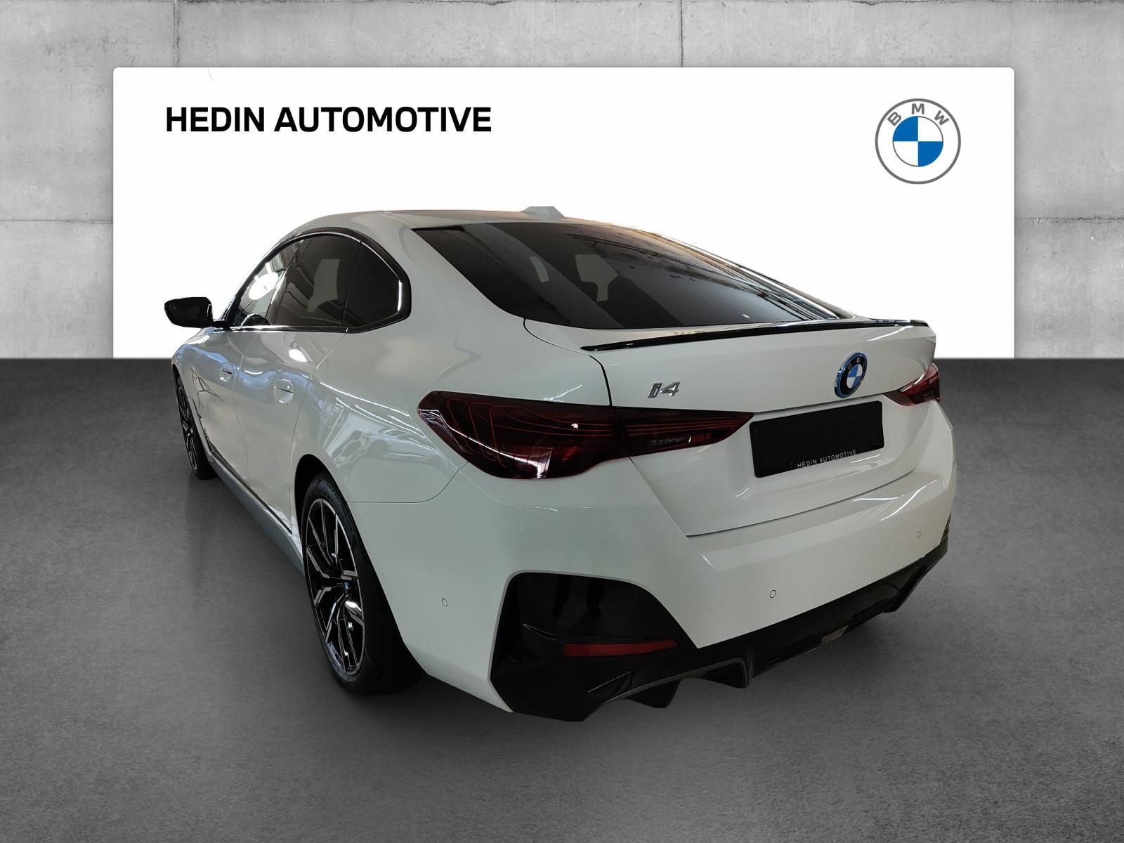BMW i4 eDrive35-showroom-element-2