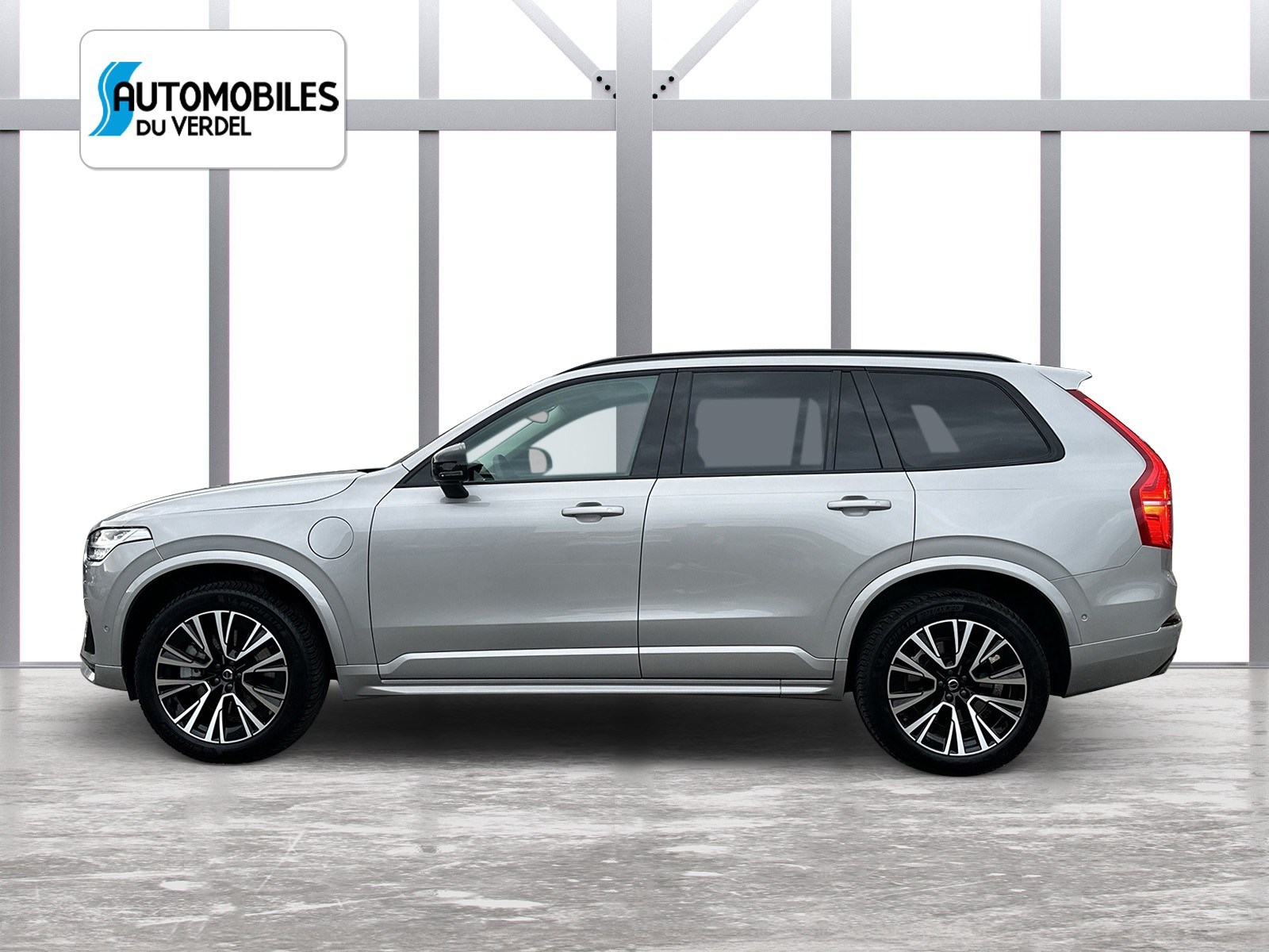 VOLVO XC90 2.0 T8 TE Plus Dark 7P. eAWD-showroom-element-1