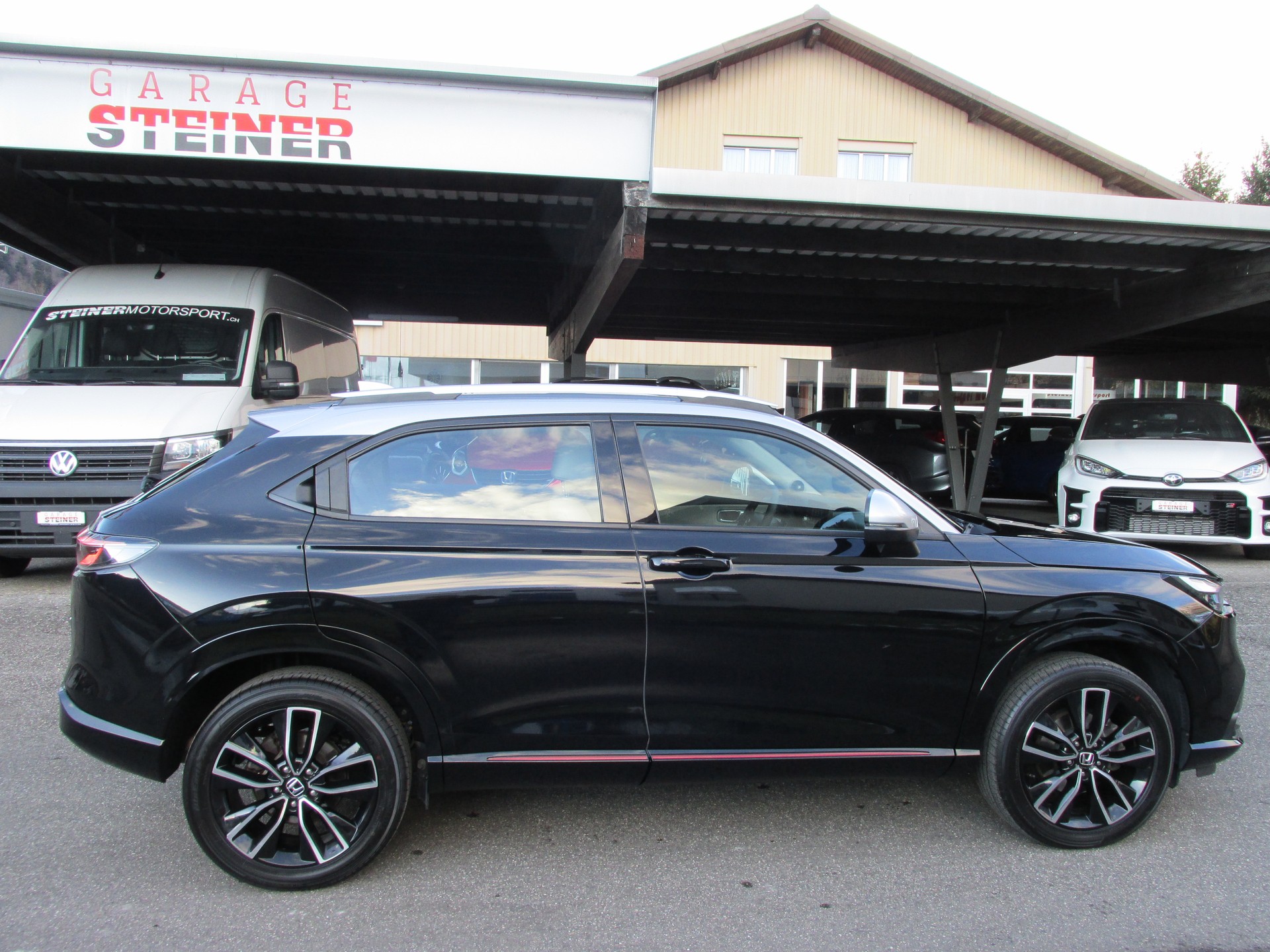 HONDA HR-V 1.5i-MMD Advance Style CVT-showroom-element-3
