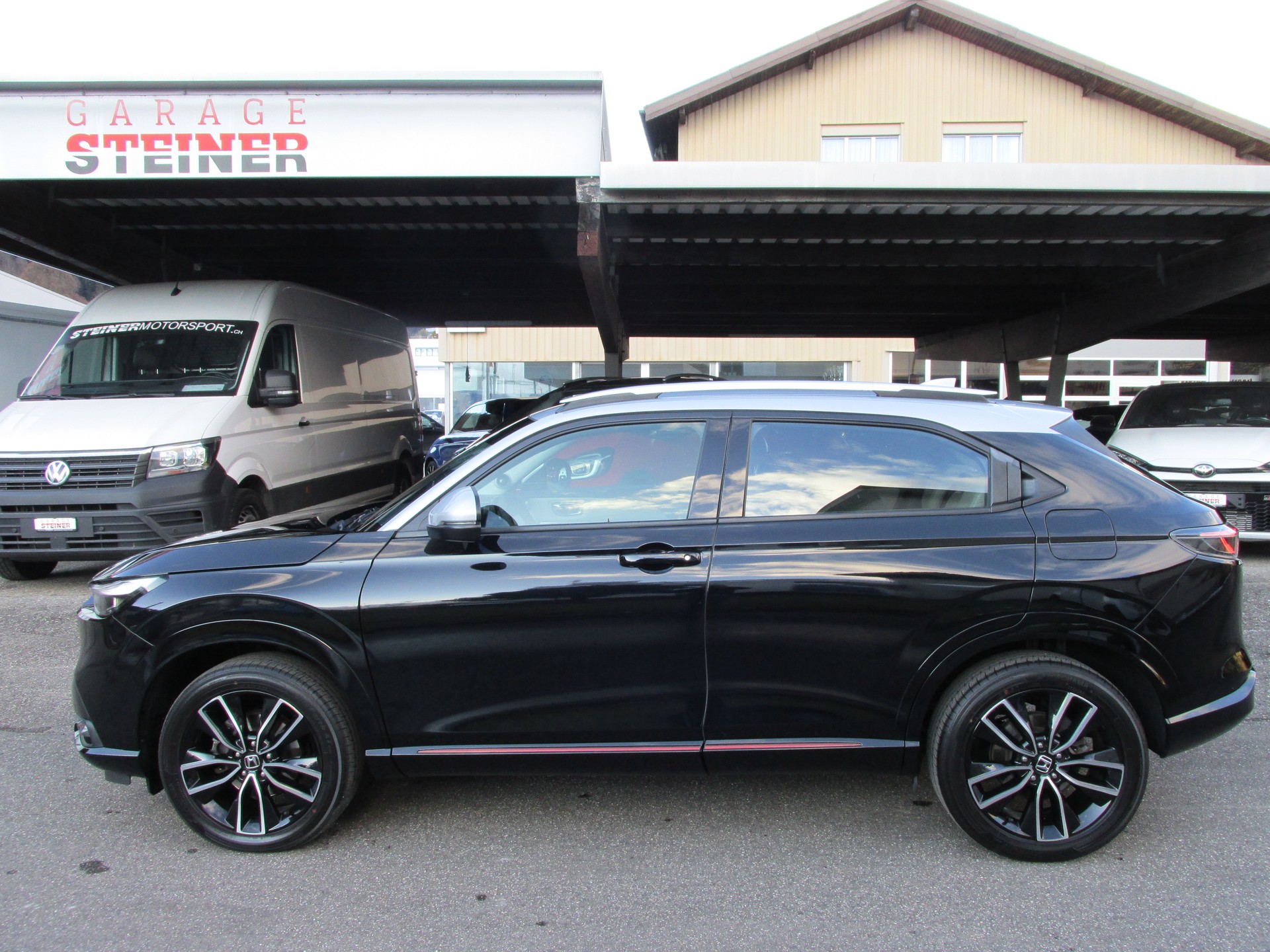 HONDA HR-V 1.5i-MMD Advance Style CVT-showroom-element-2