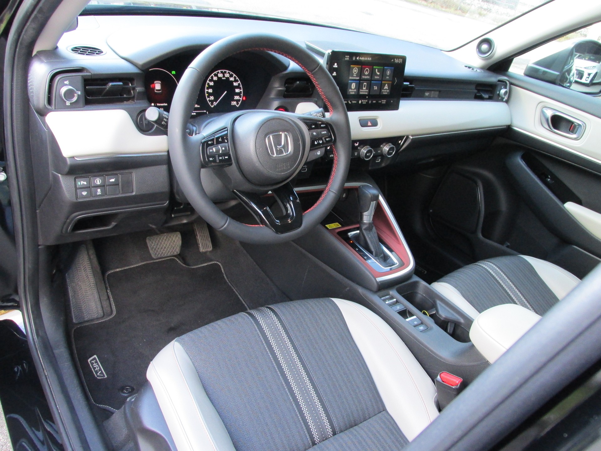 HONDA HR-V 1.5i-MMD Advance Style CVT-image-8