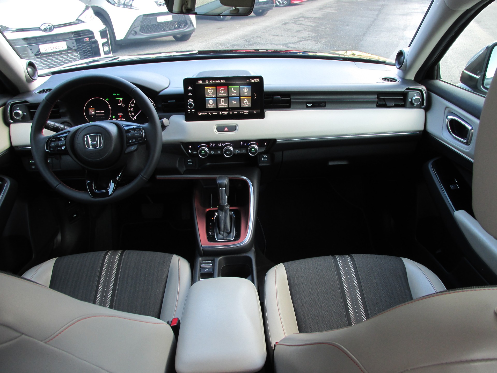 HONDA HR-V 1.5i-MMD Advance Style CVT-image-18