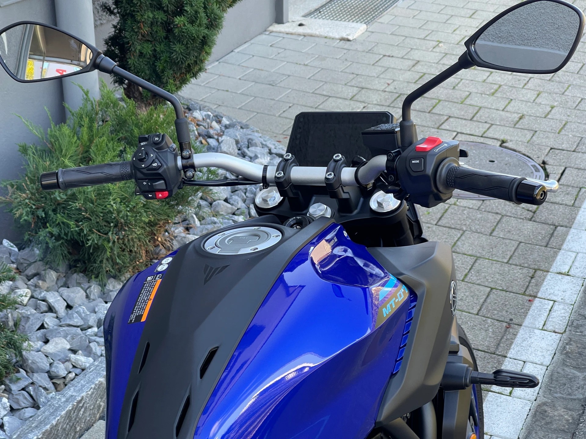YAMAHA MT-07 Y-AMT-image-13