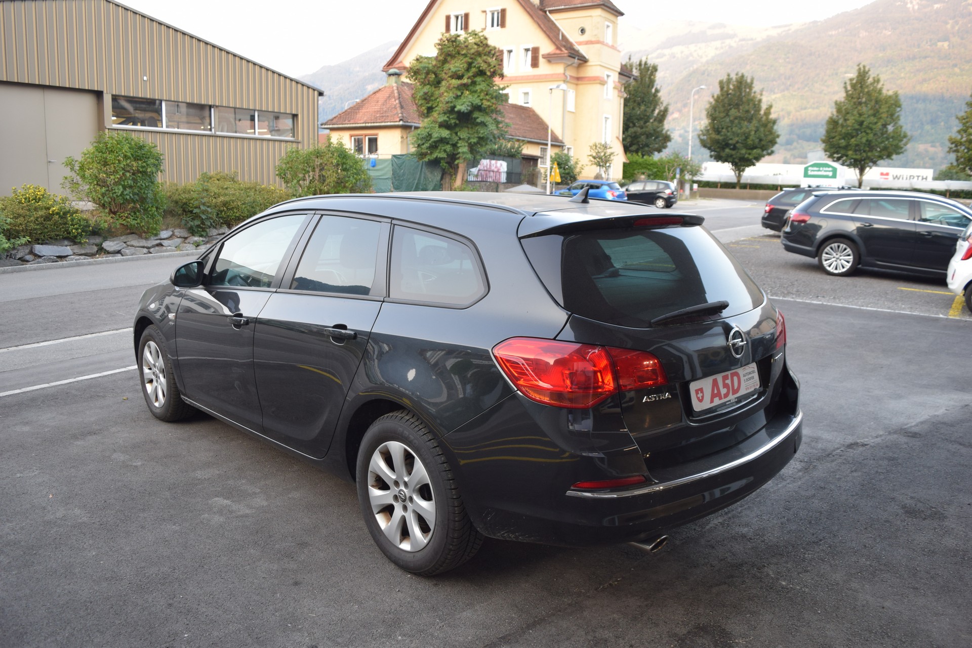 OPEL Astra SportsTourer 1.4i 16V Turbo Drive-image-4
