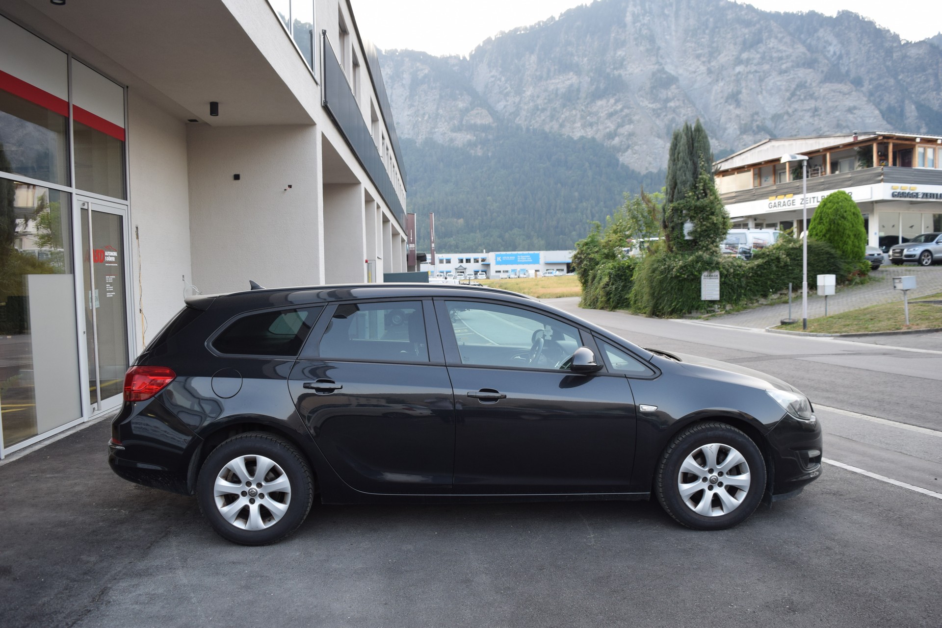 OPEL Astra SportsTourer 1.4i 16V Turbo Drive-image-8