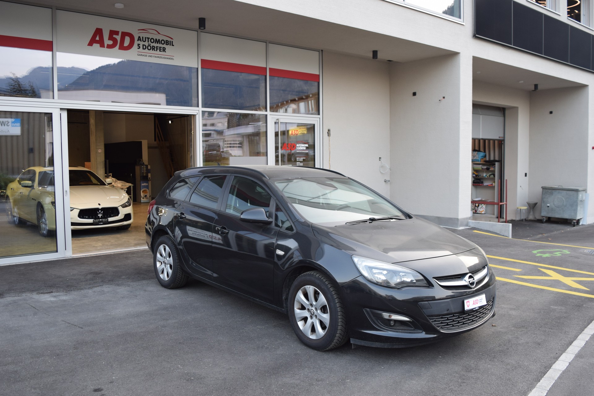 OPEL Astra SportsTourer 1.4i 16V Turbo Drive-showroom-element-2