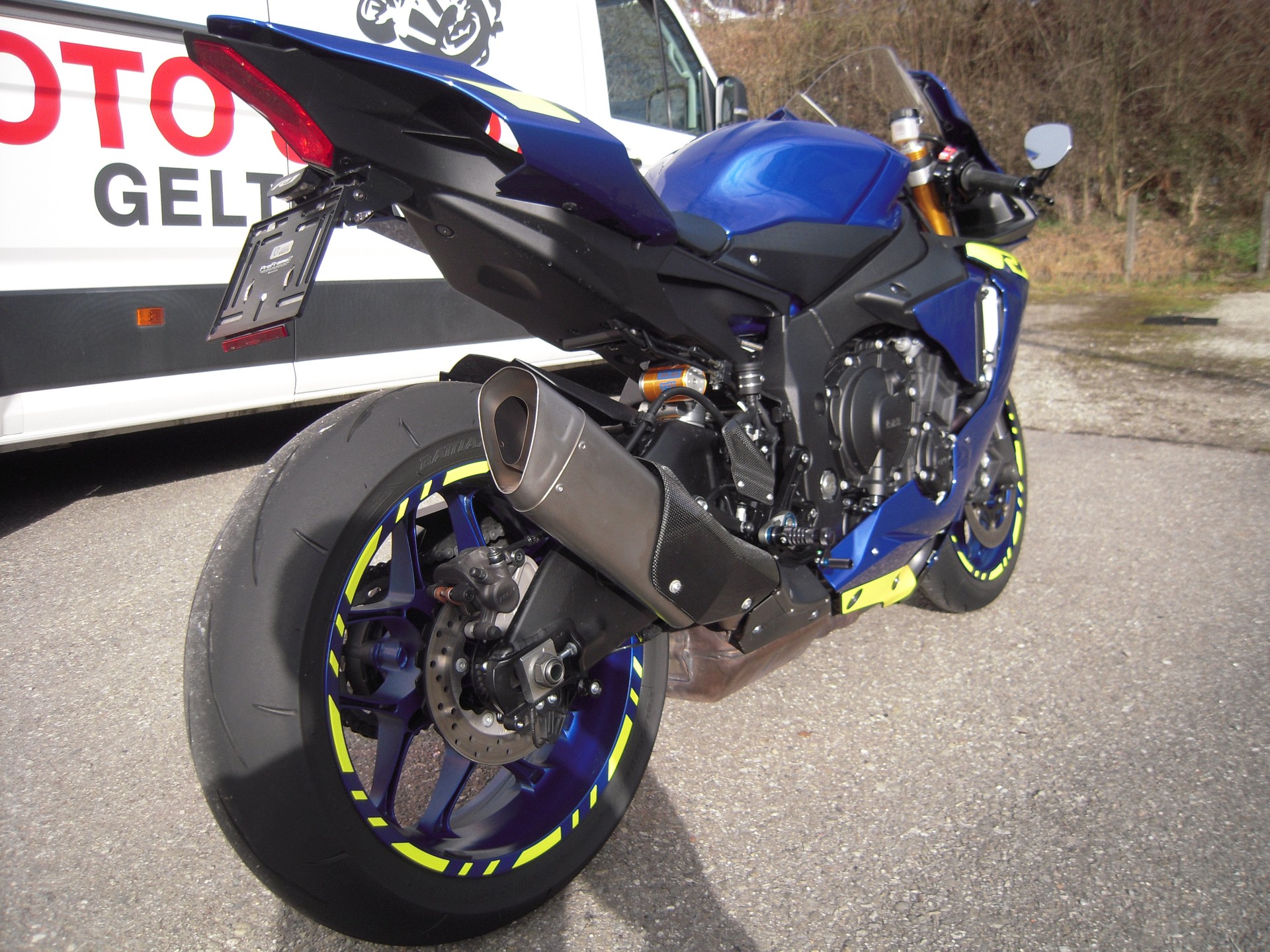 YAMAHA YZF-R1 ABS-image-4