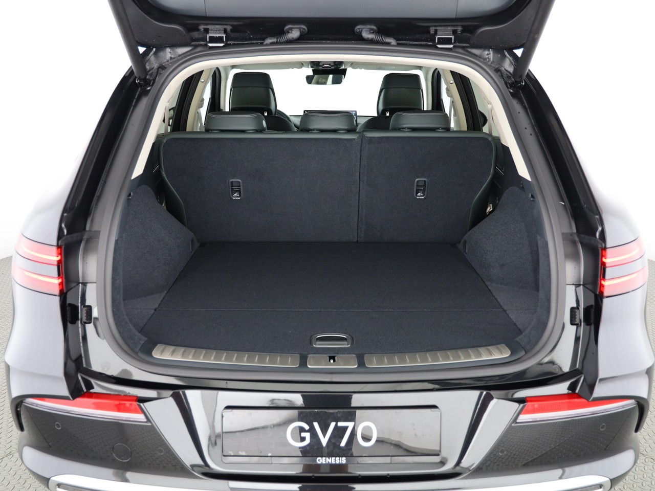 GENESIS GV70 Electrified Sport kWh 77,4 AWD-image-11