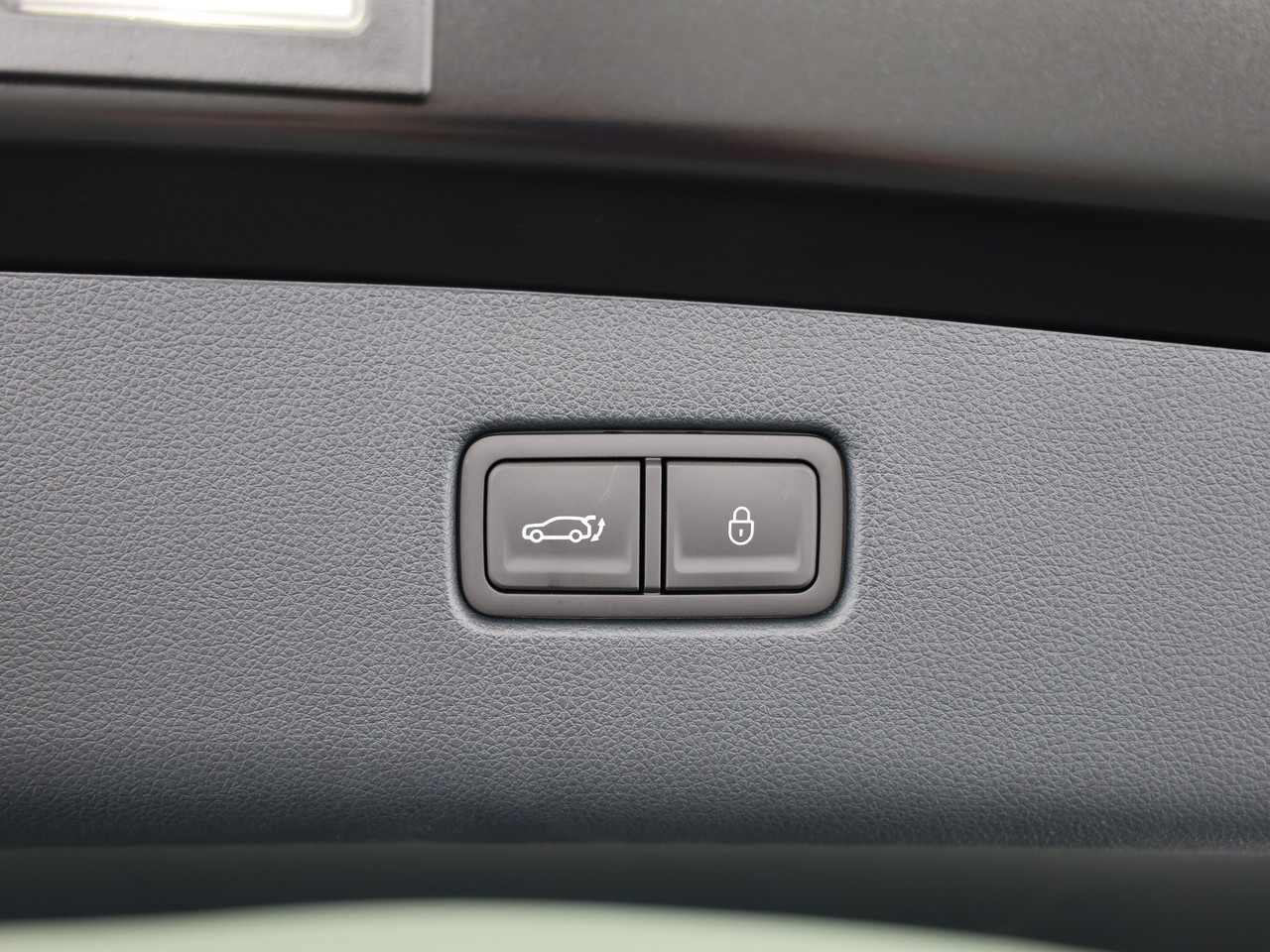 GENESIS GV70 Electrified Sport kWh 77,4 AWD-image-12