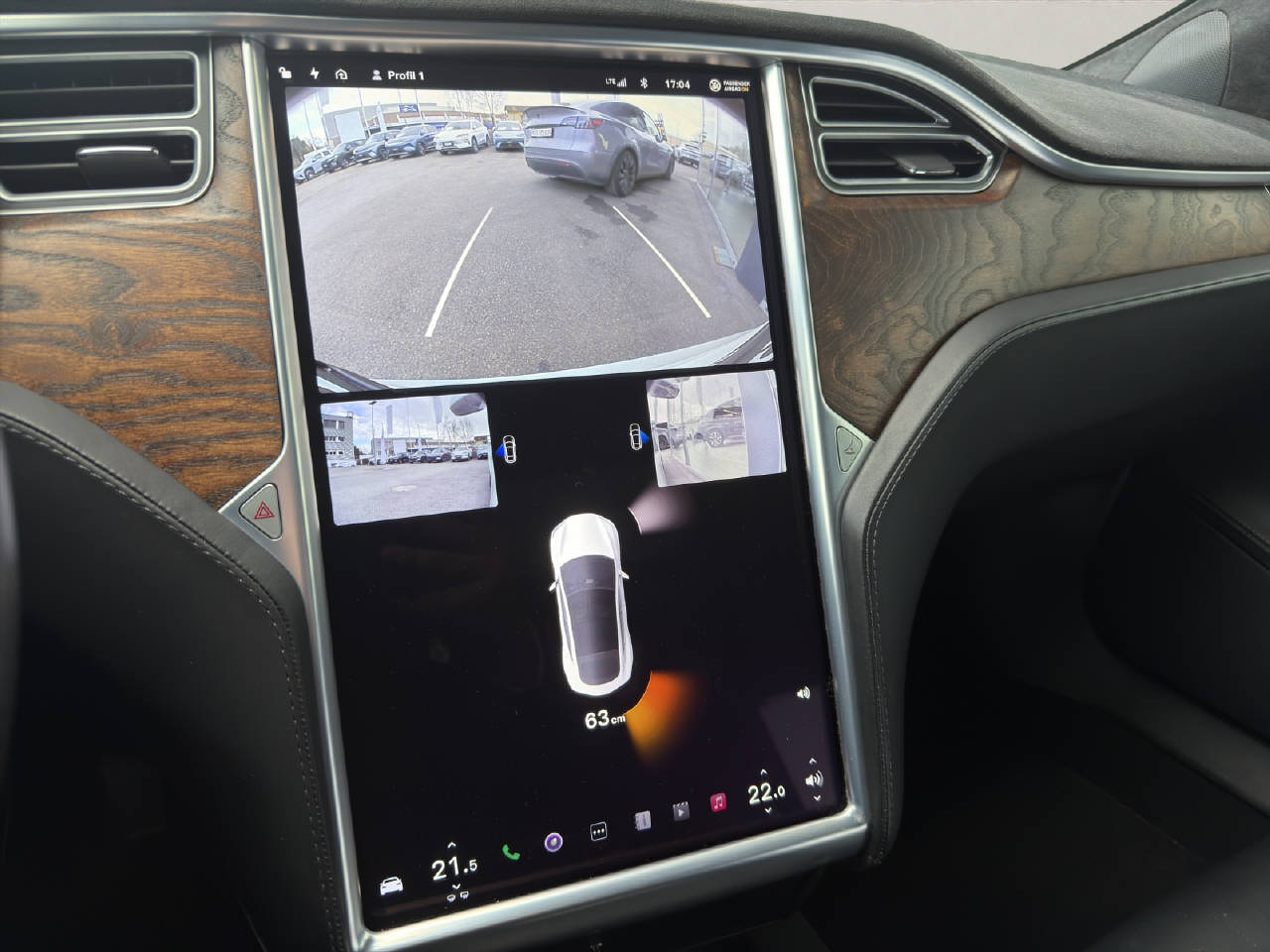TESLA Model S 90 D-image-7