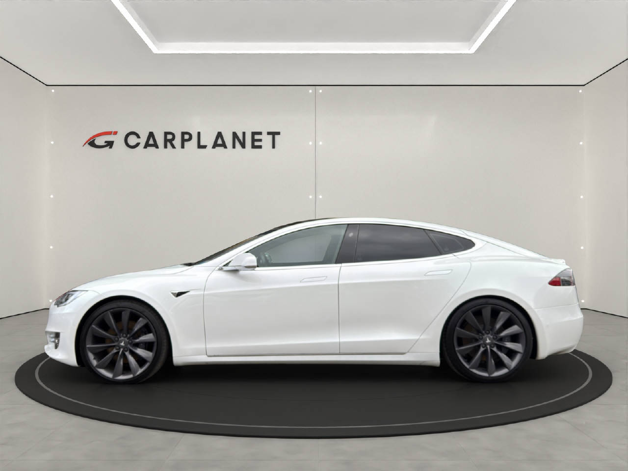 TESLA Model S 90 D-showroom-element-2