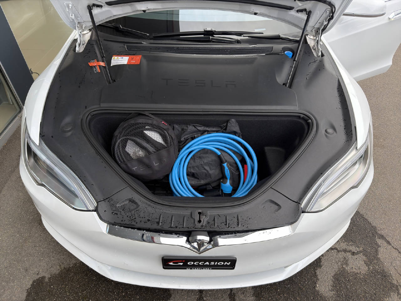 TESLA Model S 90 D-image-11